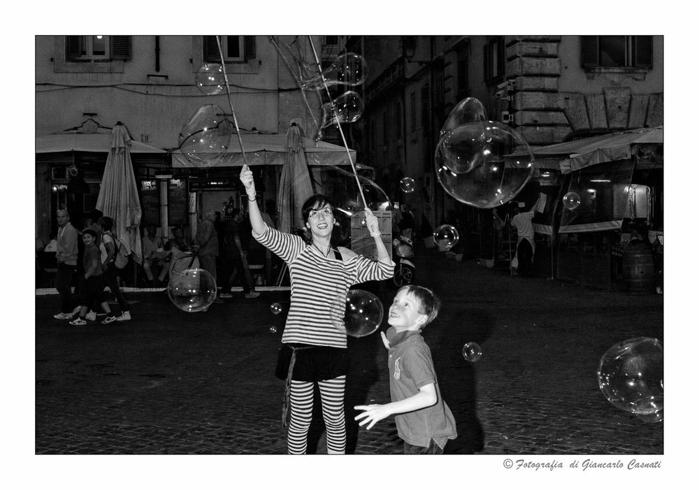 Zabò Zao, artista di strada, a Campo de'Fiori, 1 giugno 2014.