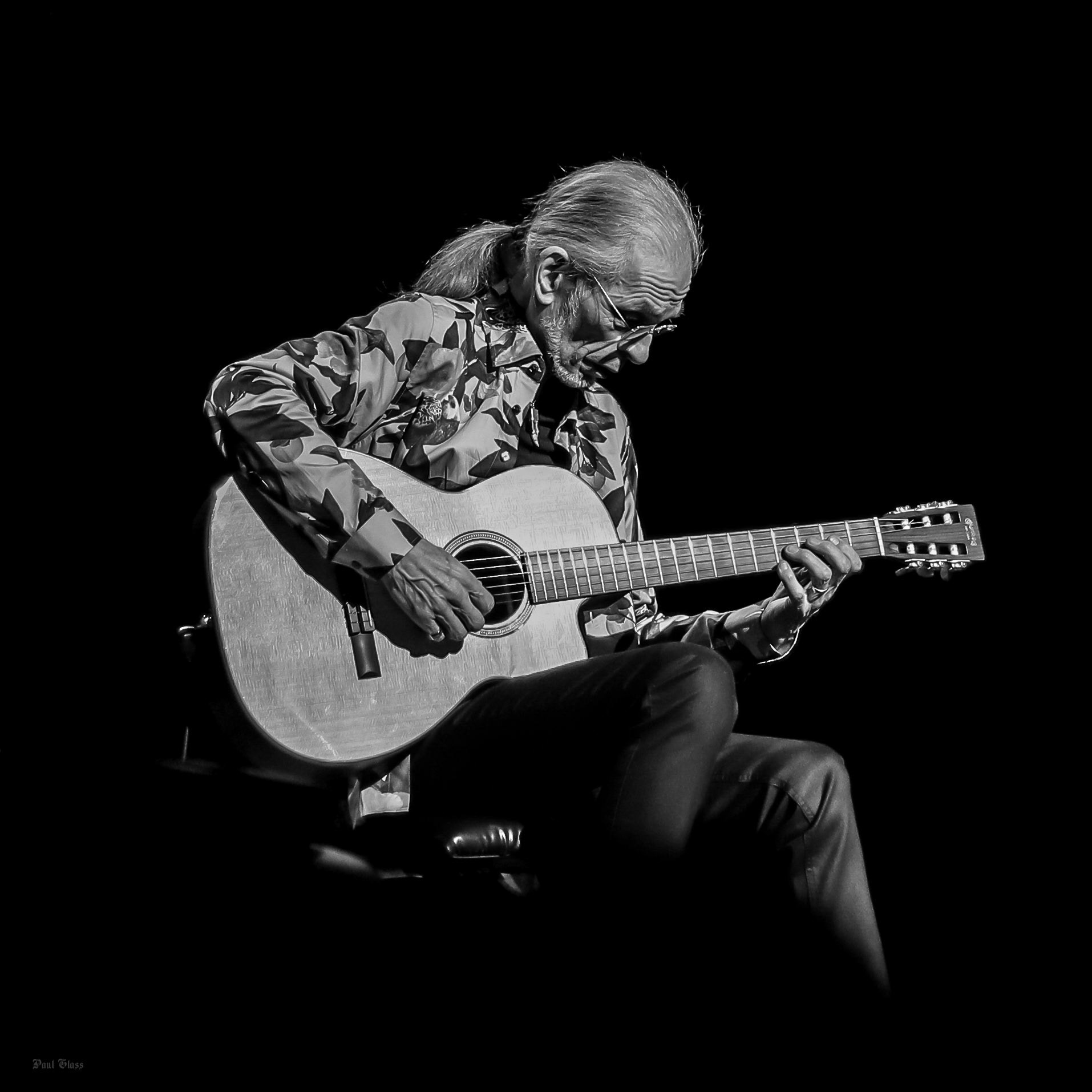 Paul GlassPhotography Steve Howe Yes
