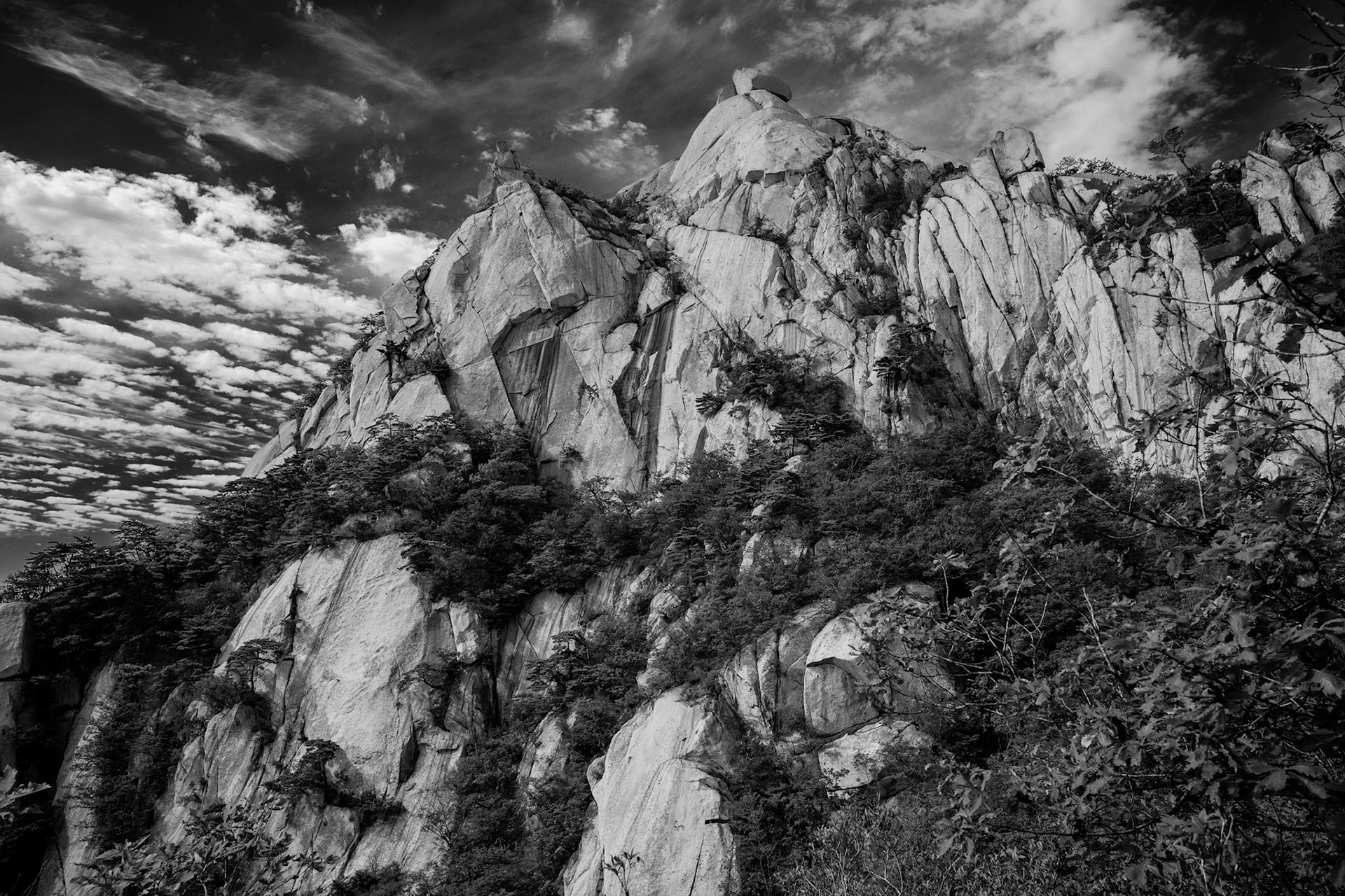 Mountain Scenery at Korea's Bukhansan National Park