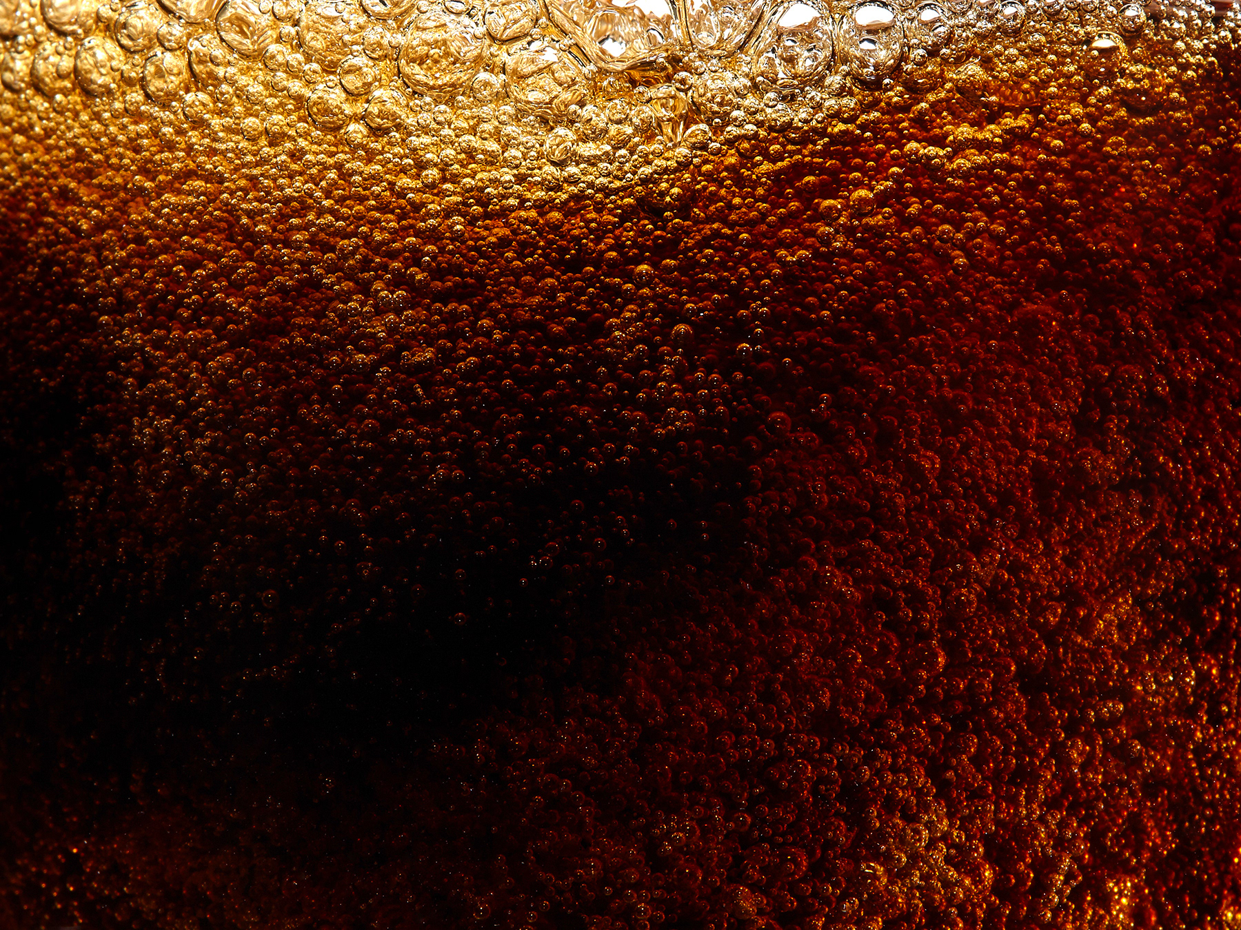 Желто коричневая вода. Коричневая вода. Пиво текстура. Темное пиво фактура. Темное пиво текстура.