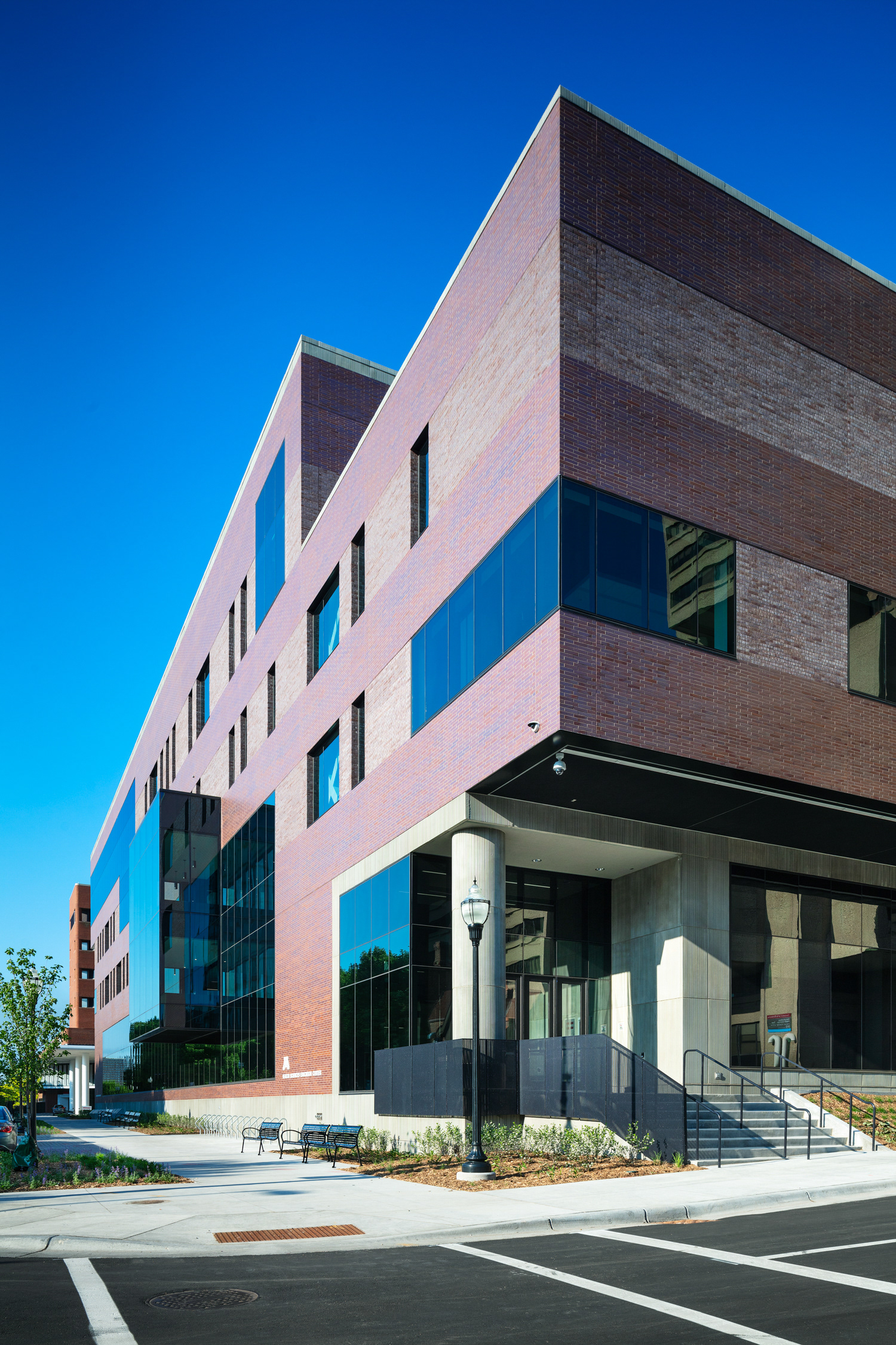 Pete Sieger's Portfolio UMNHealth Sciences Education Center