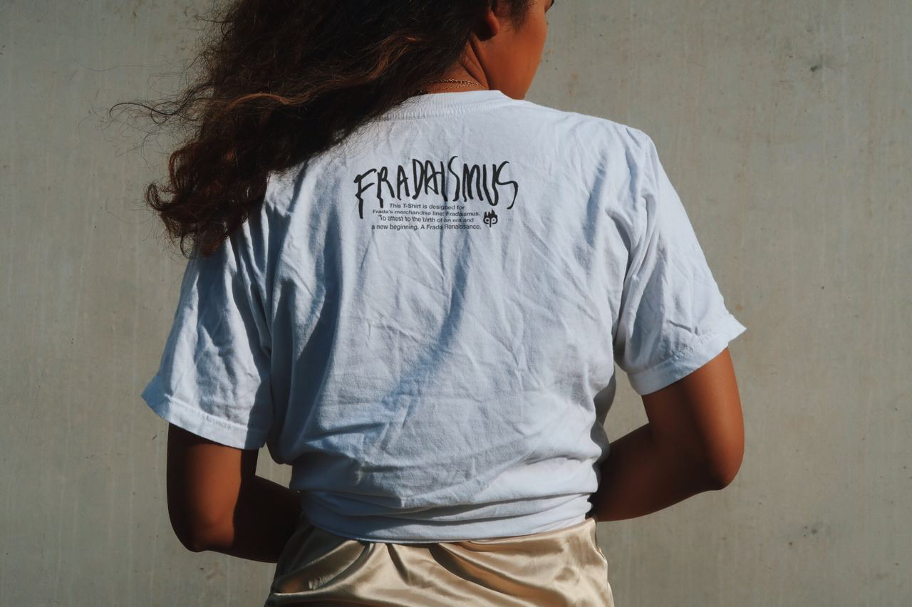 Back of the Fradaismus t-shirt worn by Cca (Putri Gusti)