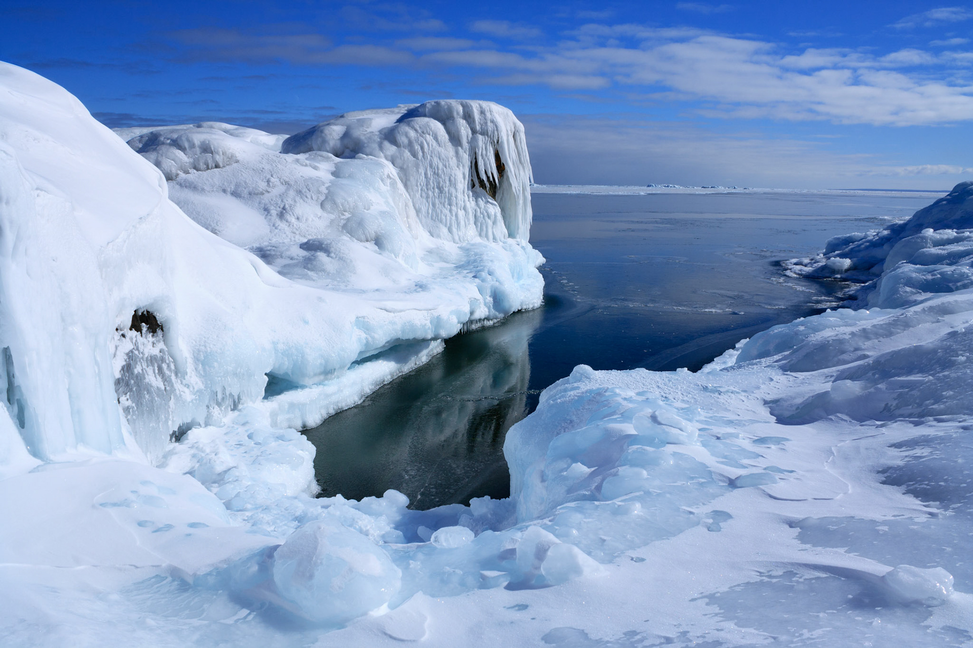 The icy shore of Presque Isle Park, Marquette, Michigan