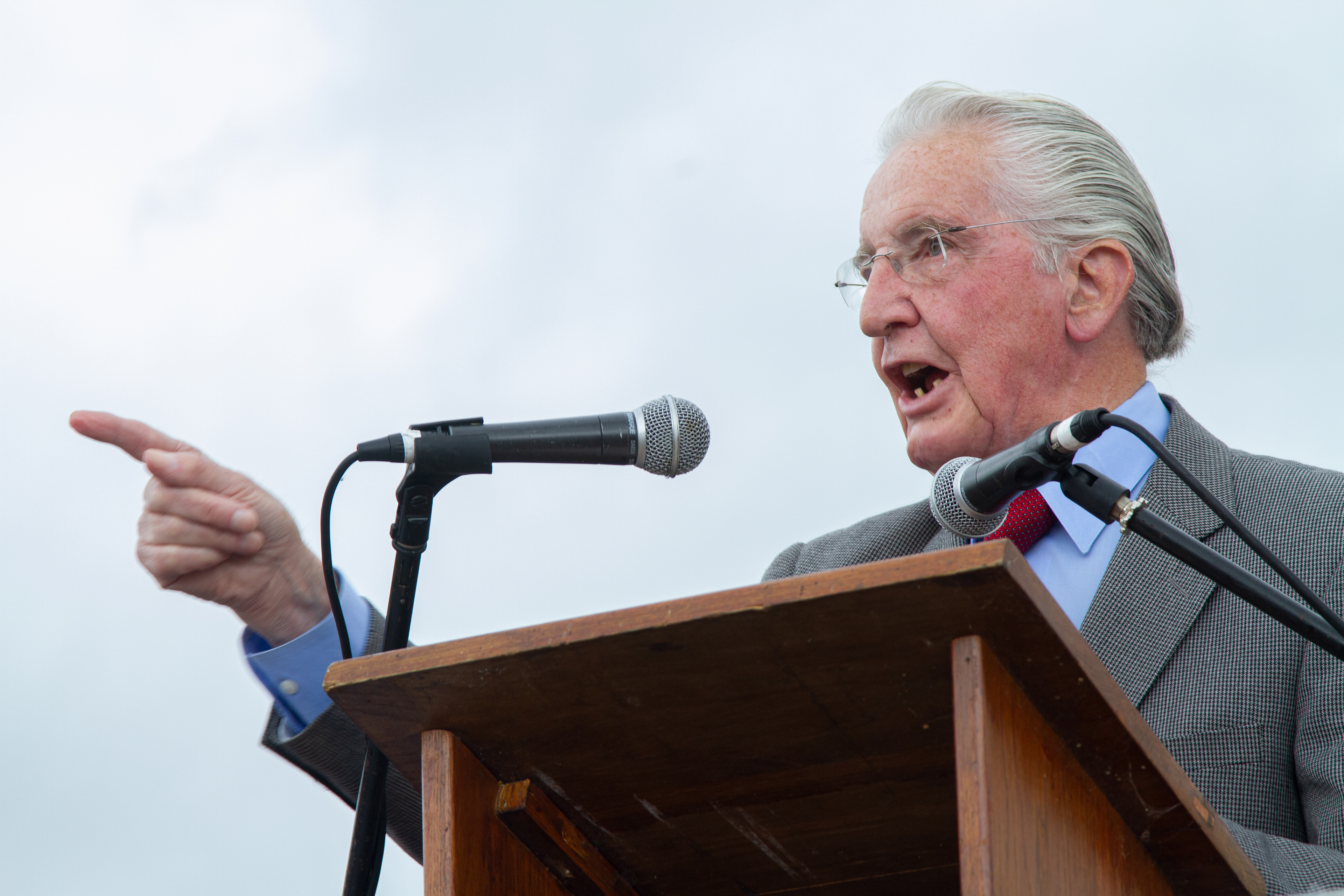 Dennis Skinner,