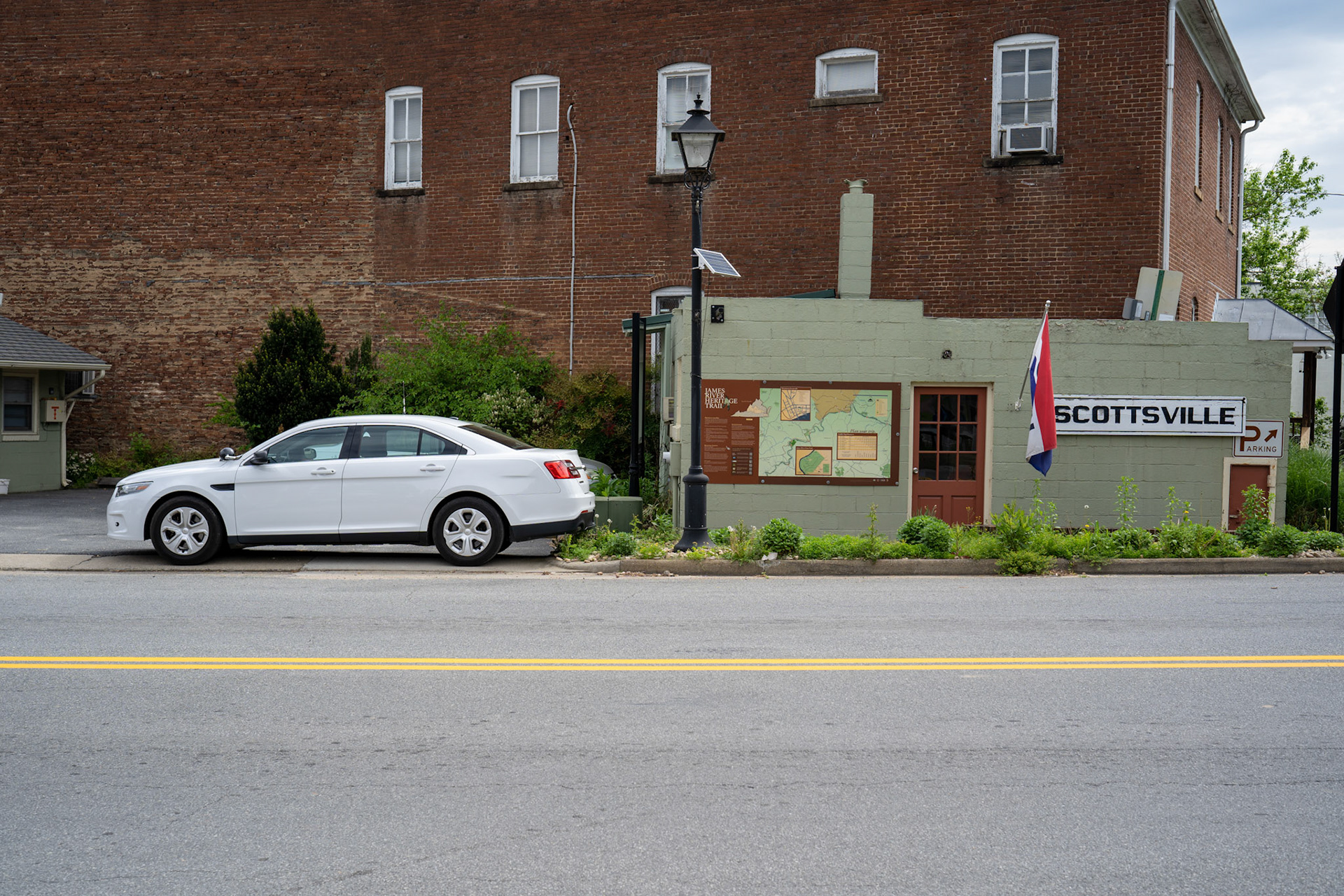 Scottsville, VA. 2019.