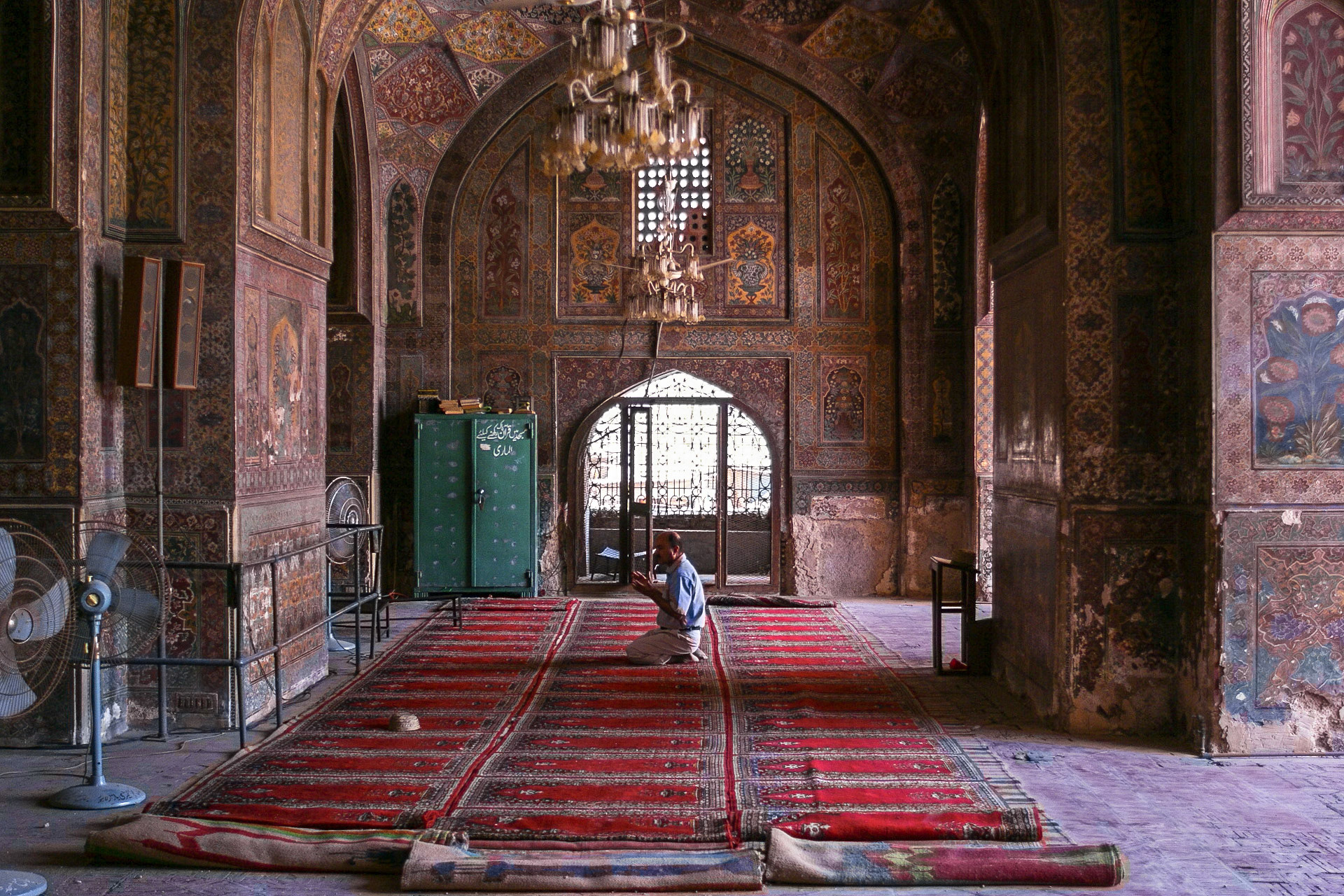 Masjid Wazir Khan, Lahore, Pakistan. 2013.