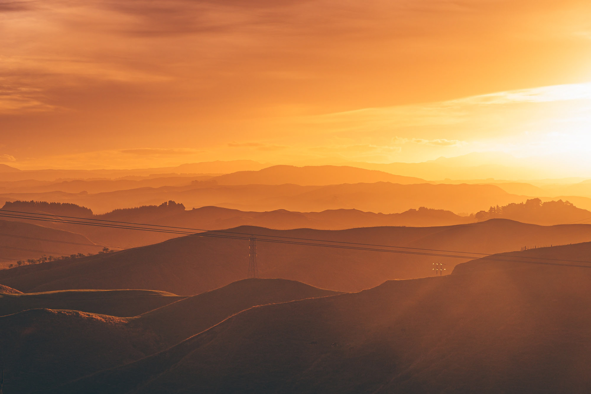 Sun setting over the Kawekas, Hawke's Bay