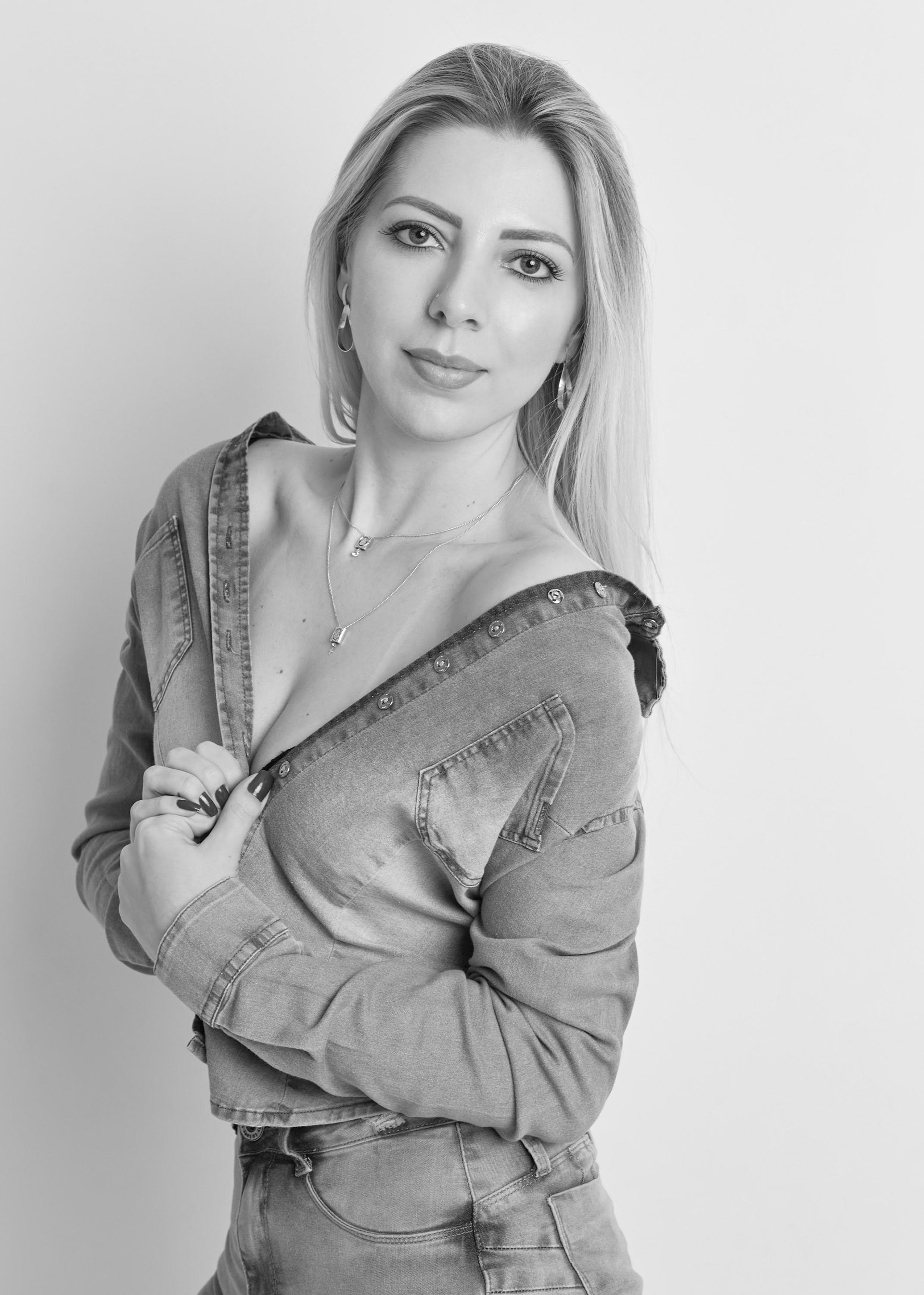 Ensaio fotográfico feminino em estúdio, em Videira/SC