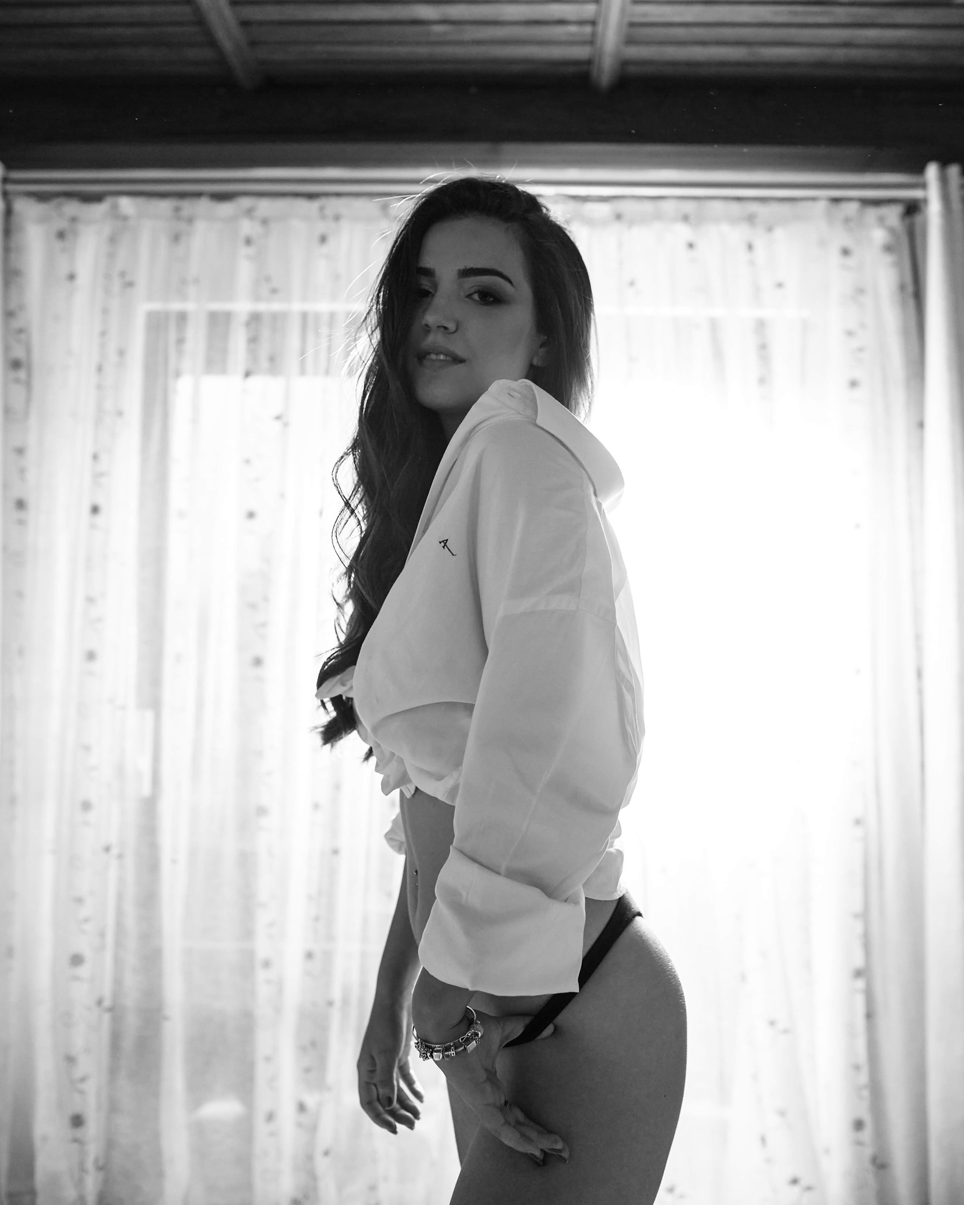 Ensaio fotográfico feminino em estúdio em Videira/SC