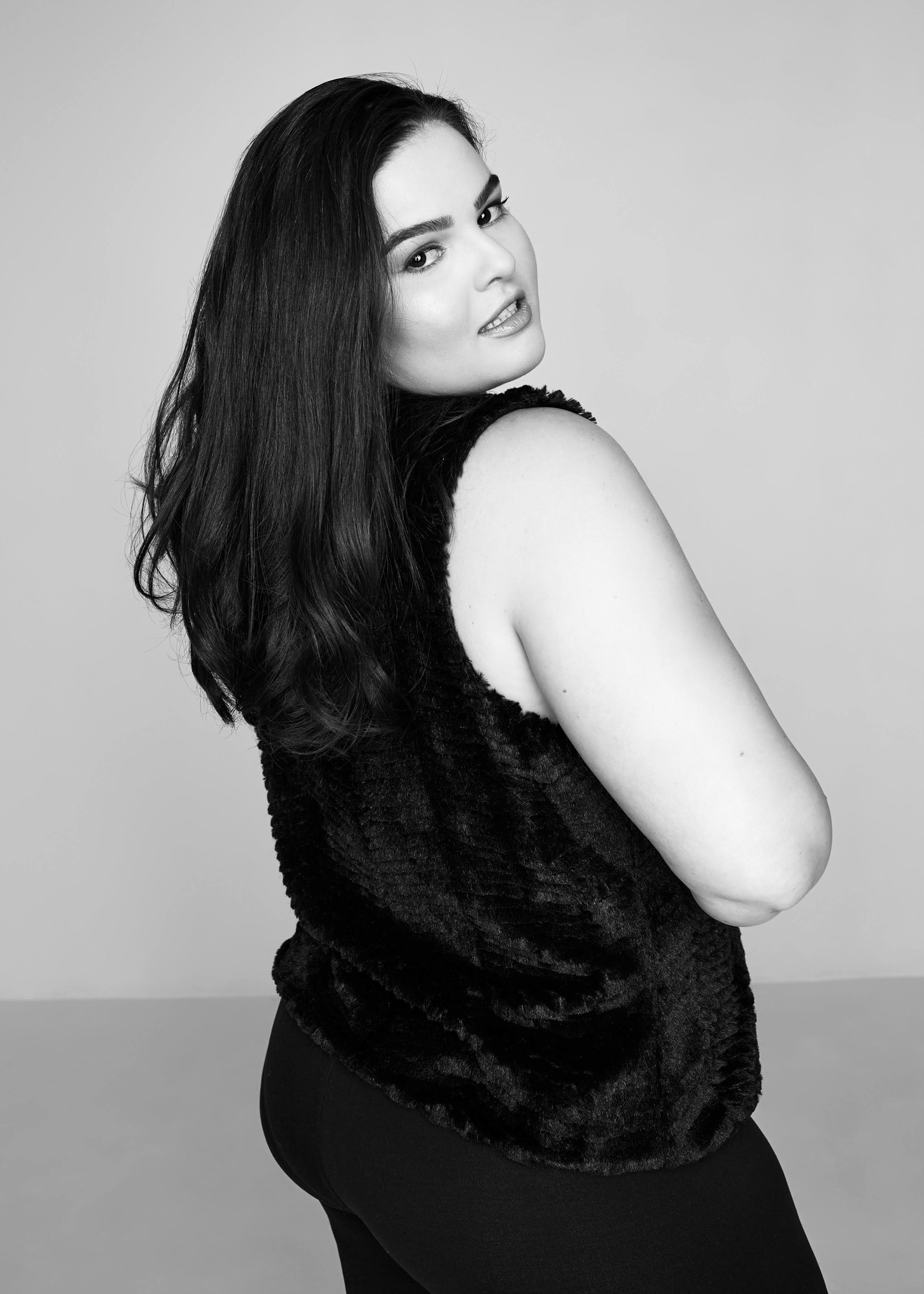Ensaio fotográfico feminino em estúdio, em Videira/SC