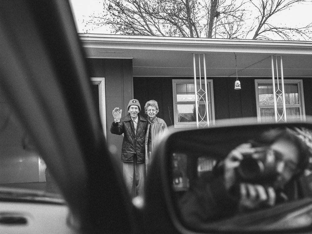 Leaving and waving, 12/2006