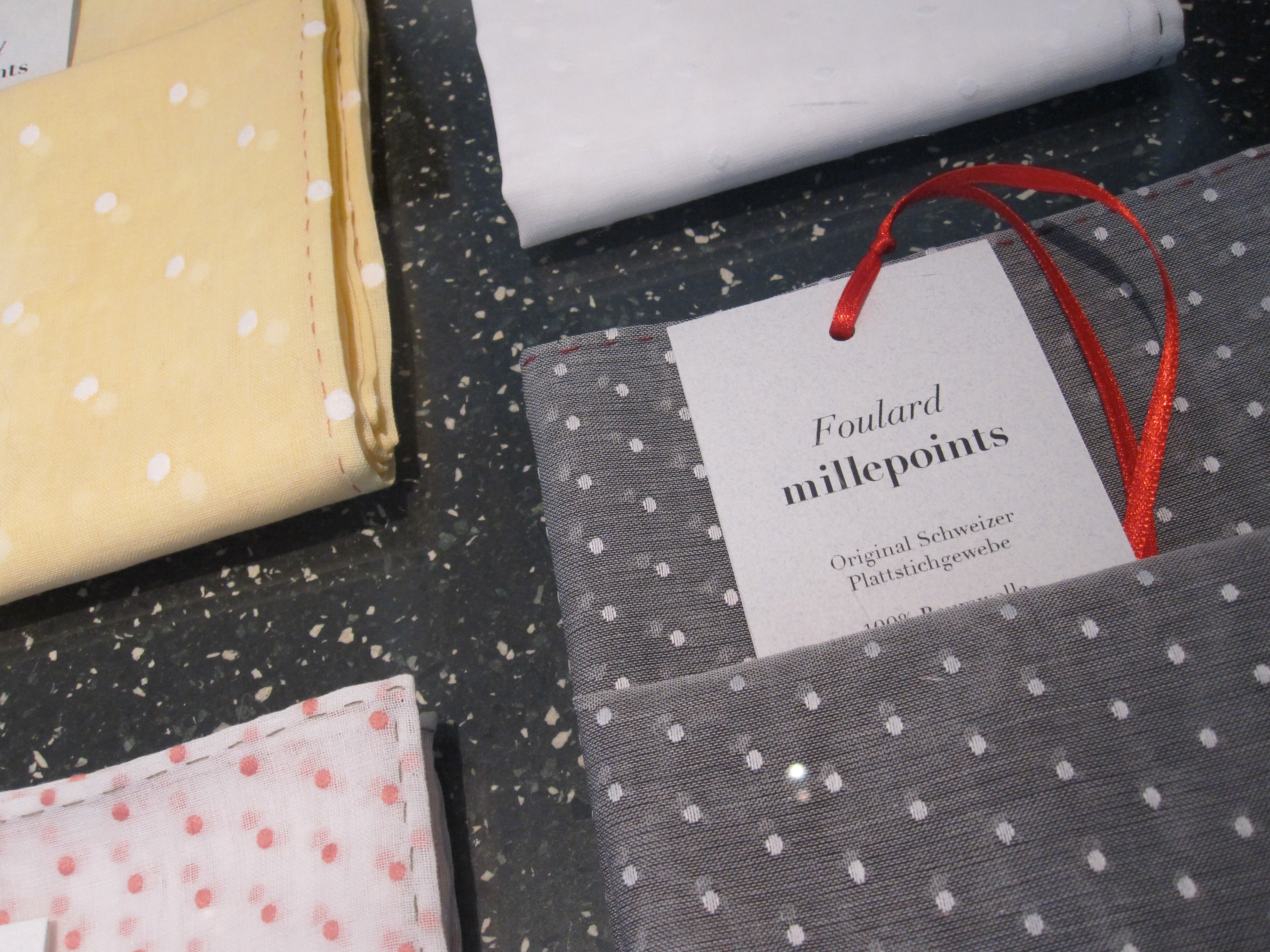 mijoux im Shop des Museums für Gestaltung, Zürich