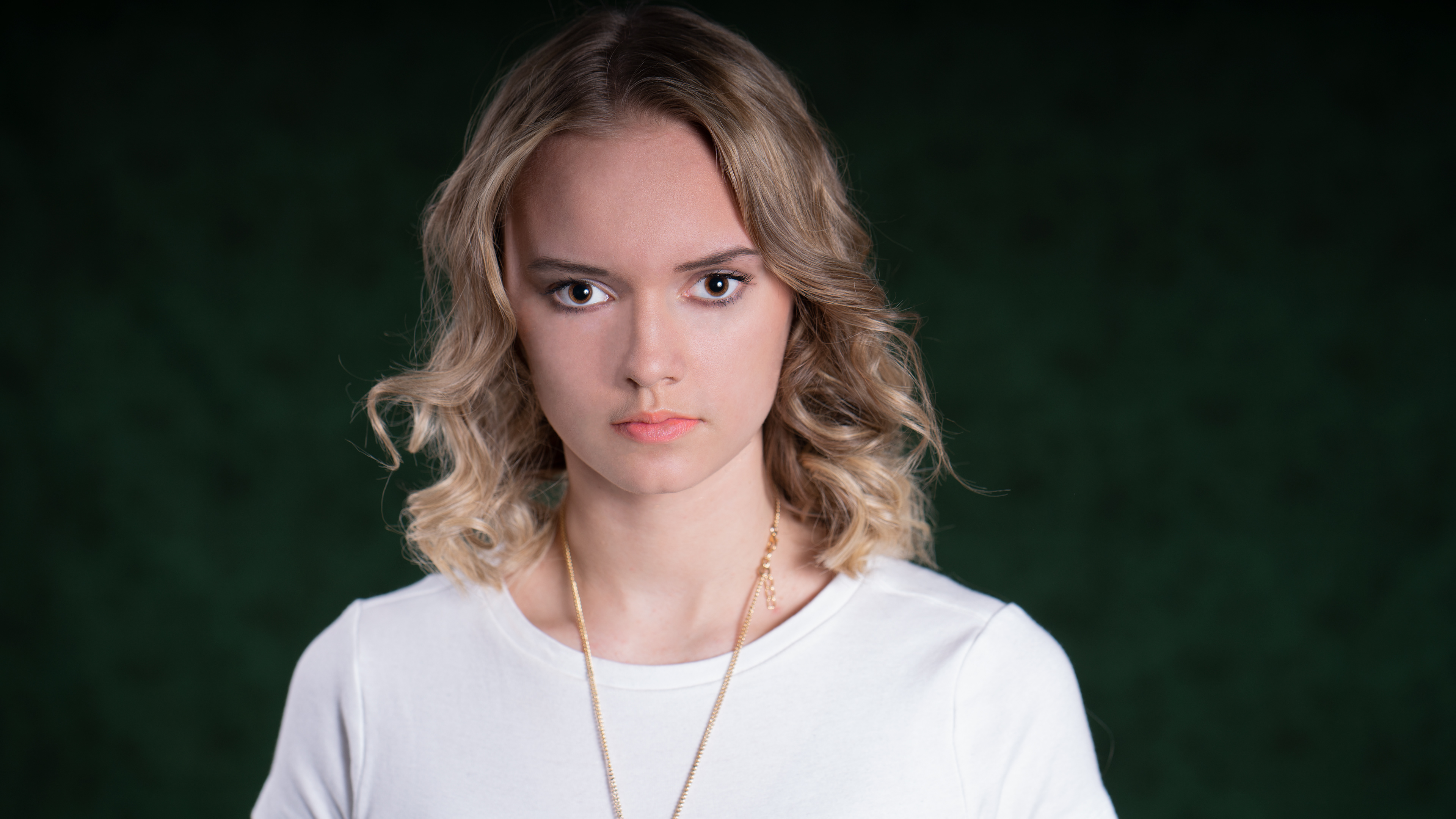 Bella Hanson