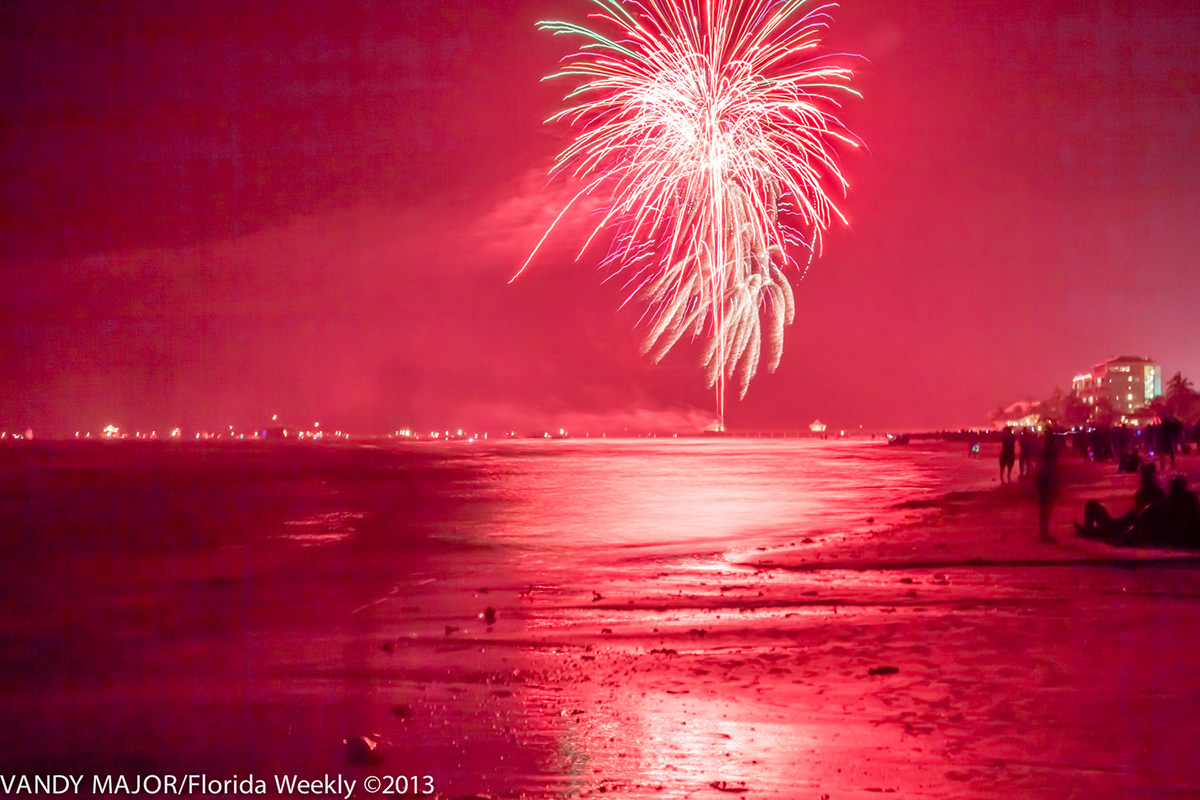 Photos by Vandy Fort Myers Beach Pier Fireworks July 4, 2013