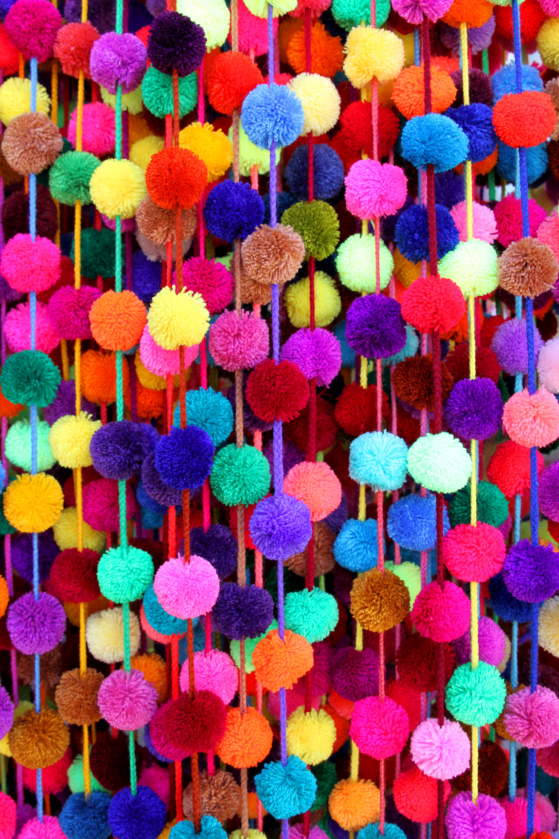 Pom Pom Wall