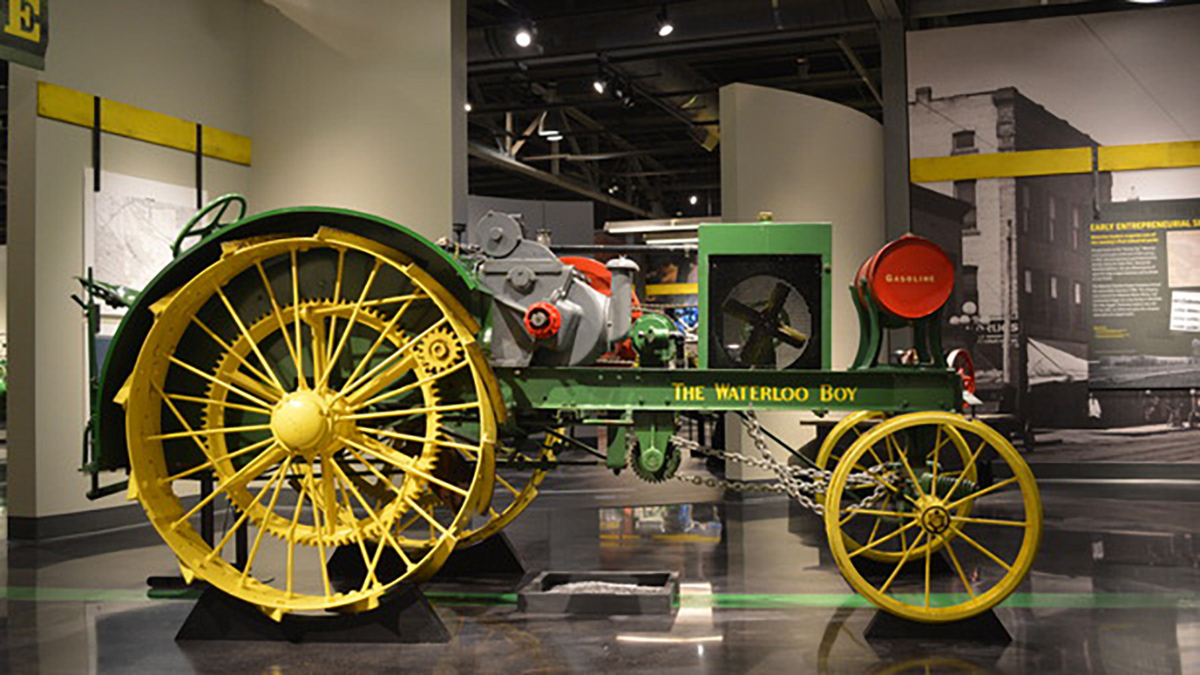 Chris Mueller John Deere Tractor & Engine Museum