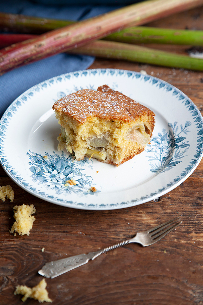 rhubarb cake 003