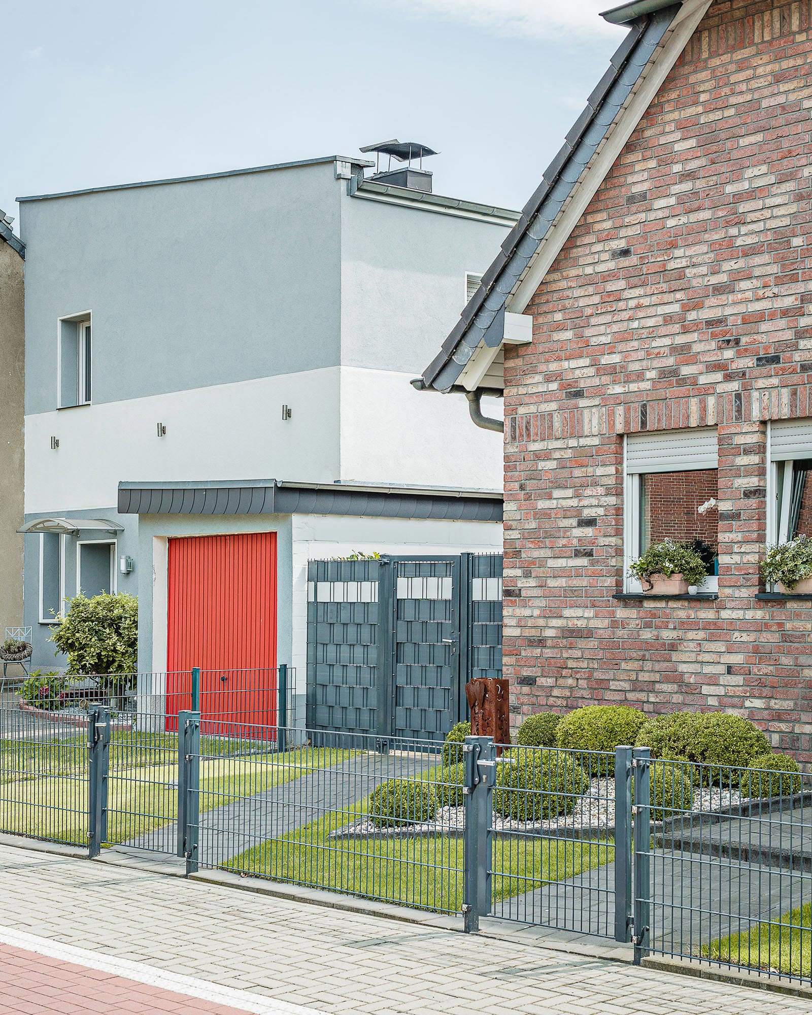 Vorgarten mit Garage