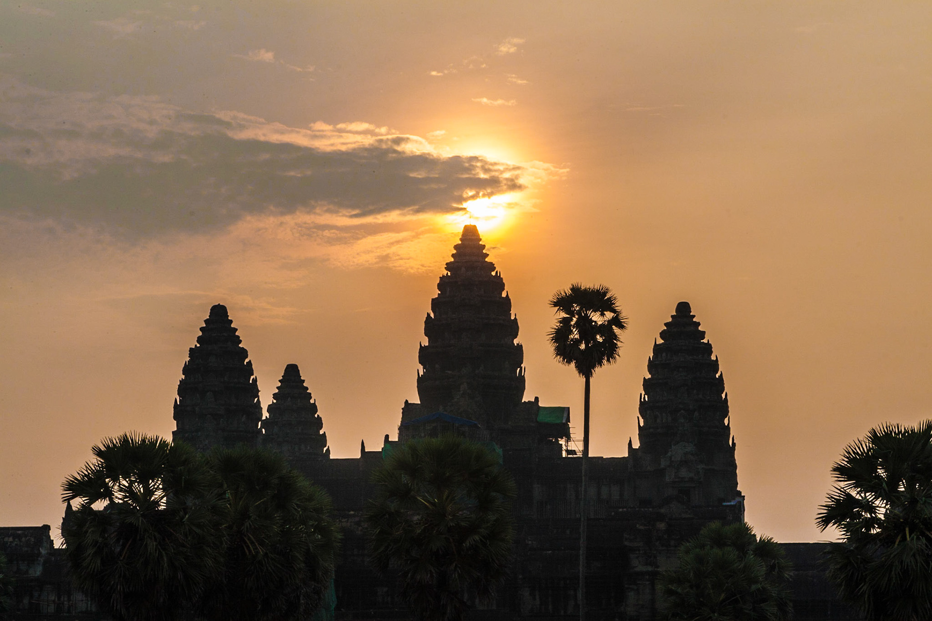 Sunrise over Angkor Wat (Siem Reap, Cambodia)