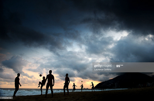 6 490 photos et images de Camera The Adolescent - Getty Images