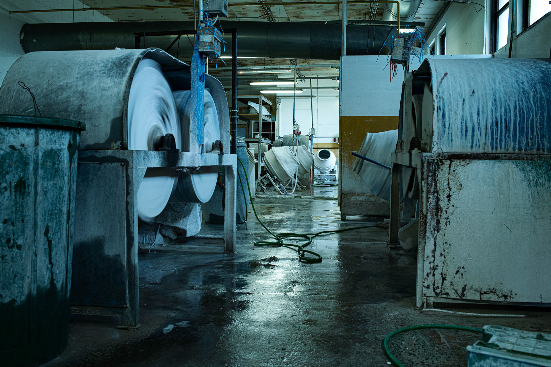 RUMPLOVACÍ SUDY A MÍCHAČKY 