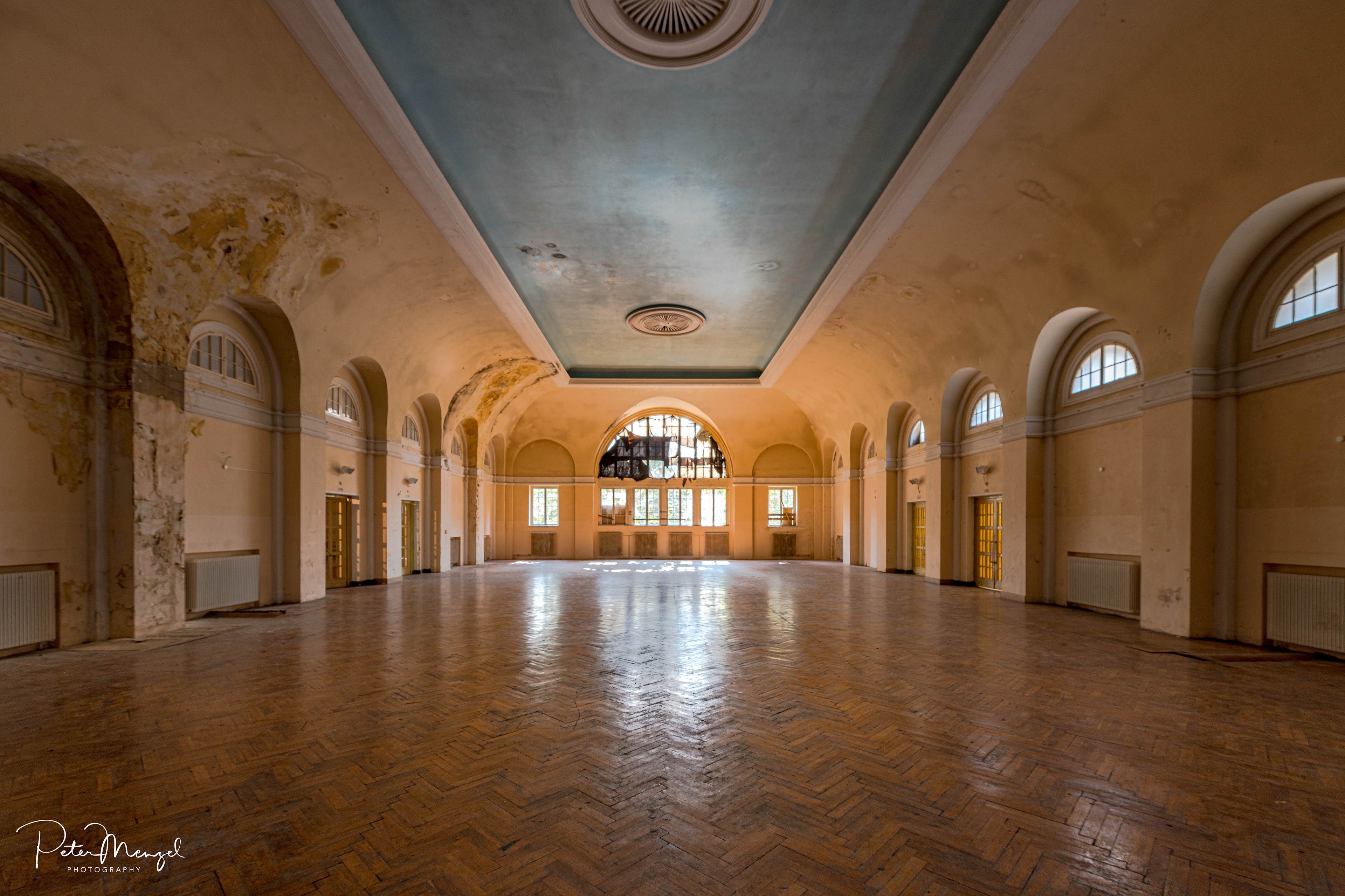 Peter Menzel PHOTOGRAPHY, Achim | Fotos mit Leidenschaft - Lost Places ...