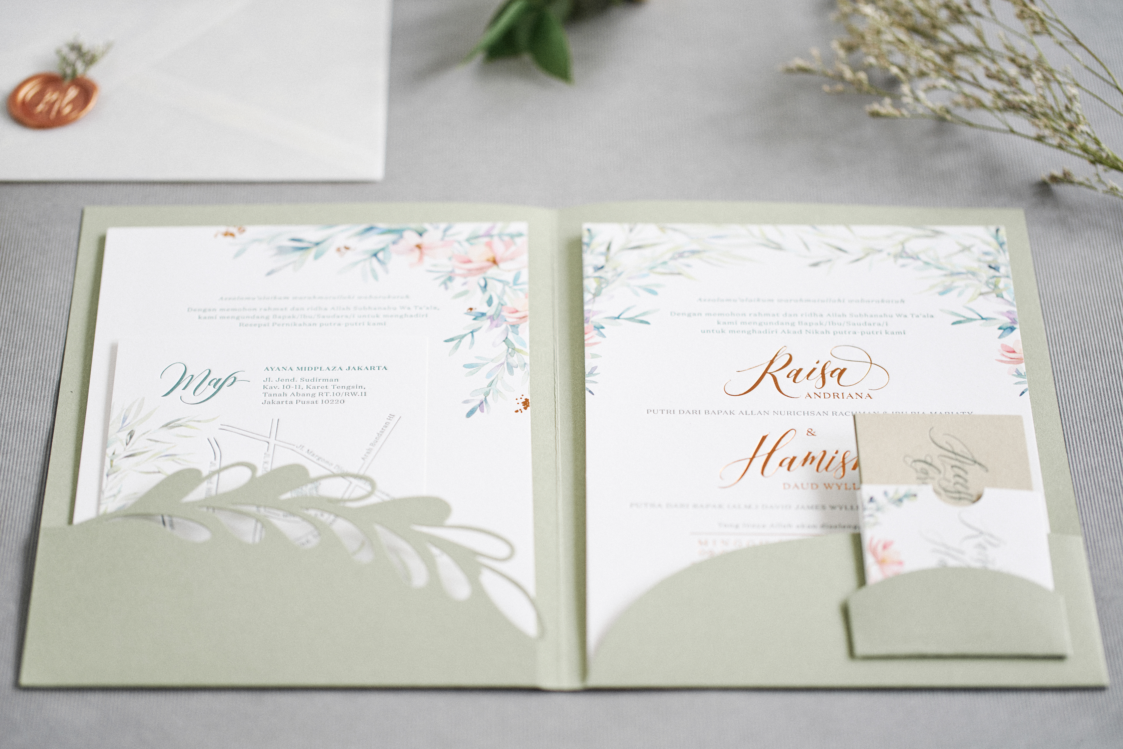 Effie Herdi Wedding Invitation Raisa