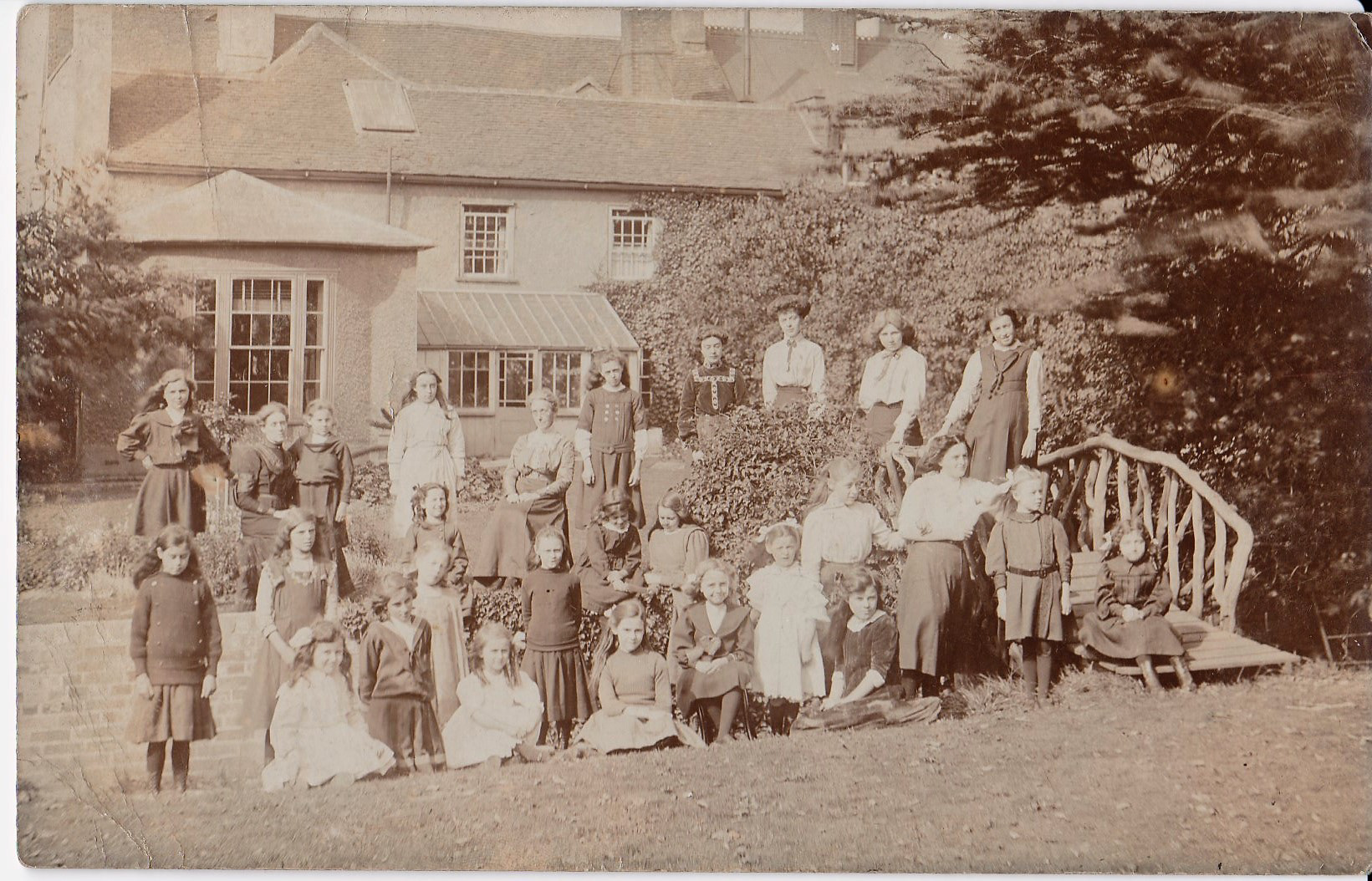 Staff and pupils in the garden at Holmlea when it was a co-ed school circa 1911.