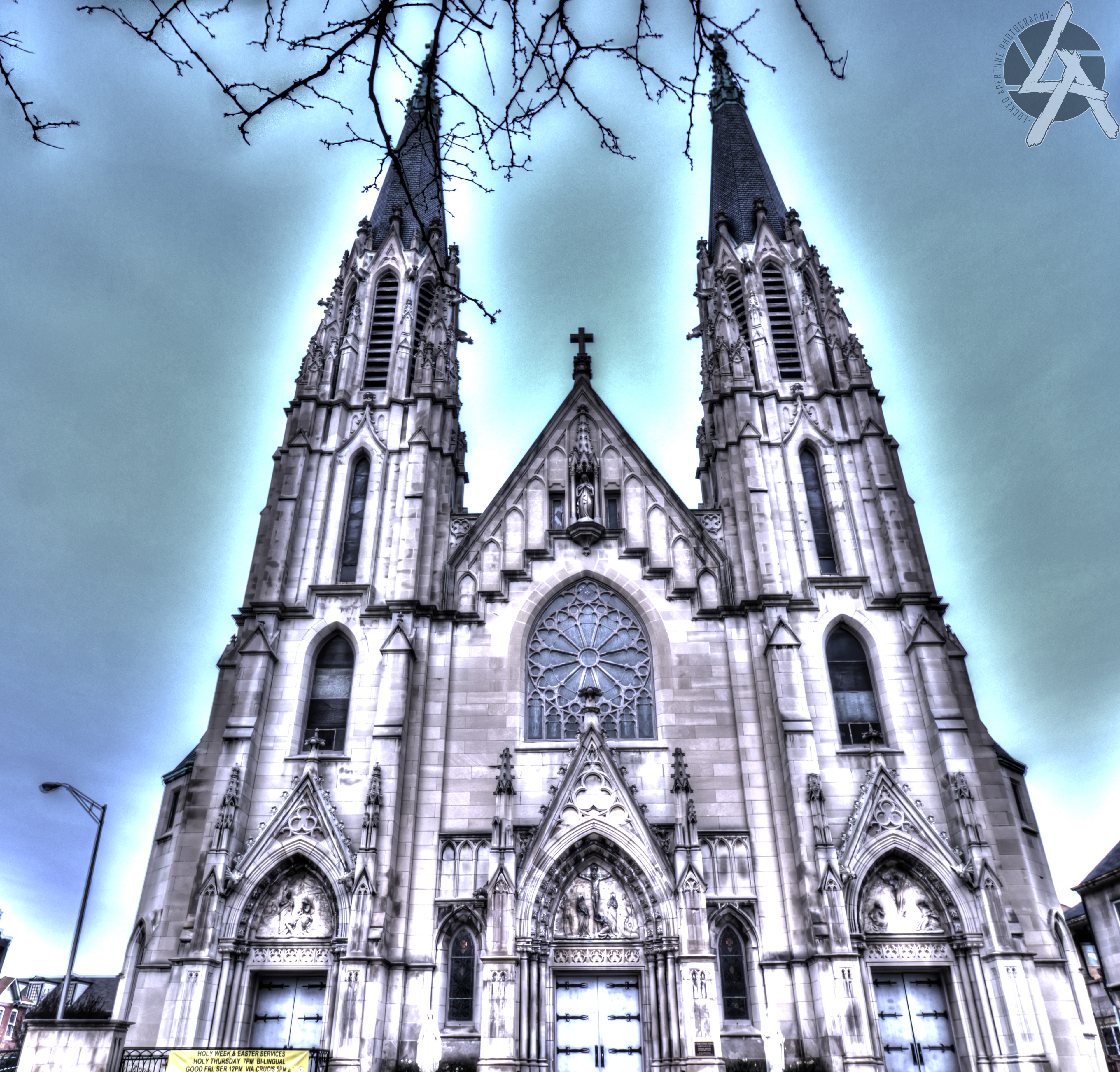 Holy Aura '19
