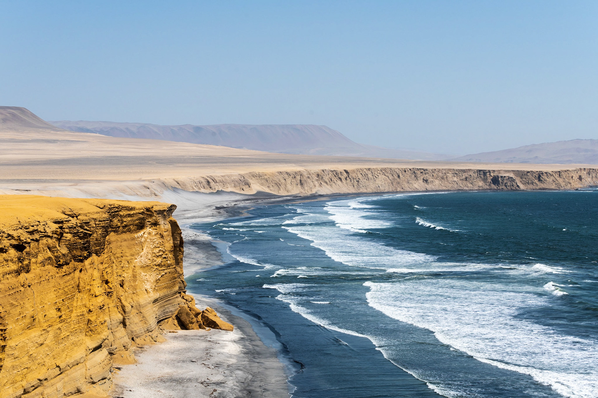 La Catedral, Paracas National Reserve