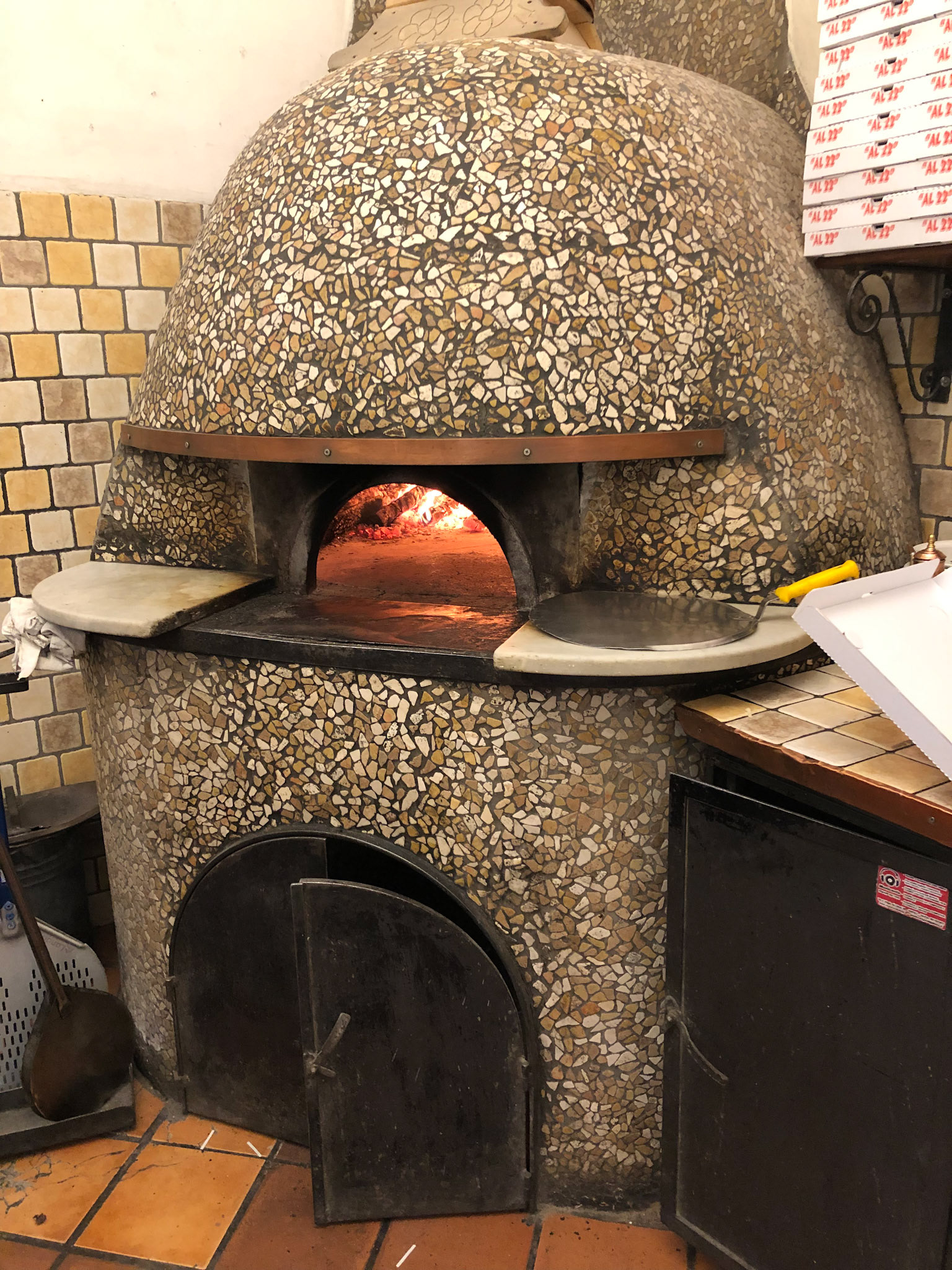 Pizza oven at Al 22