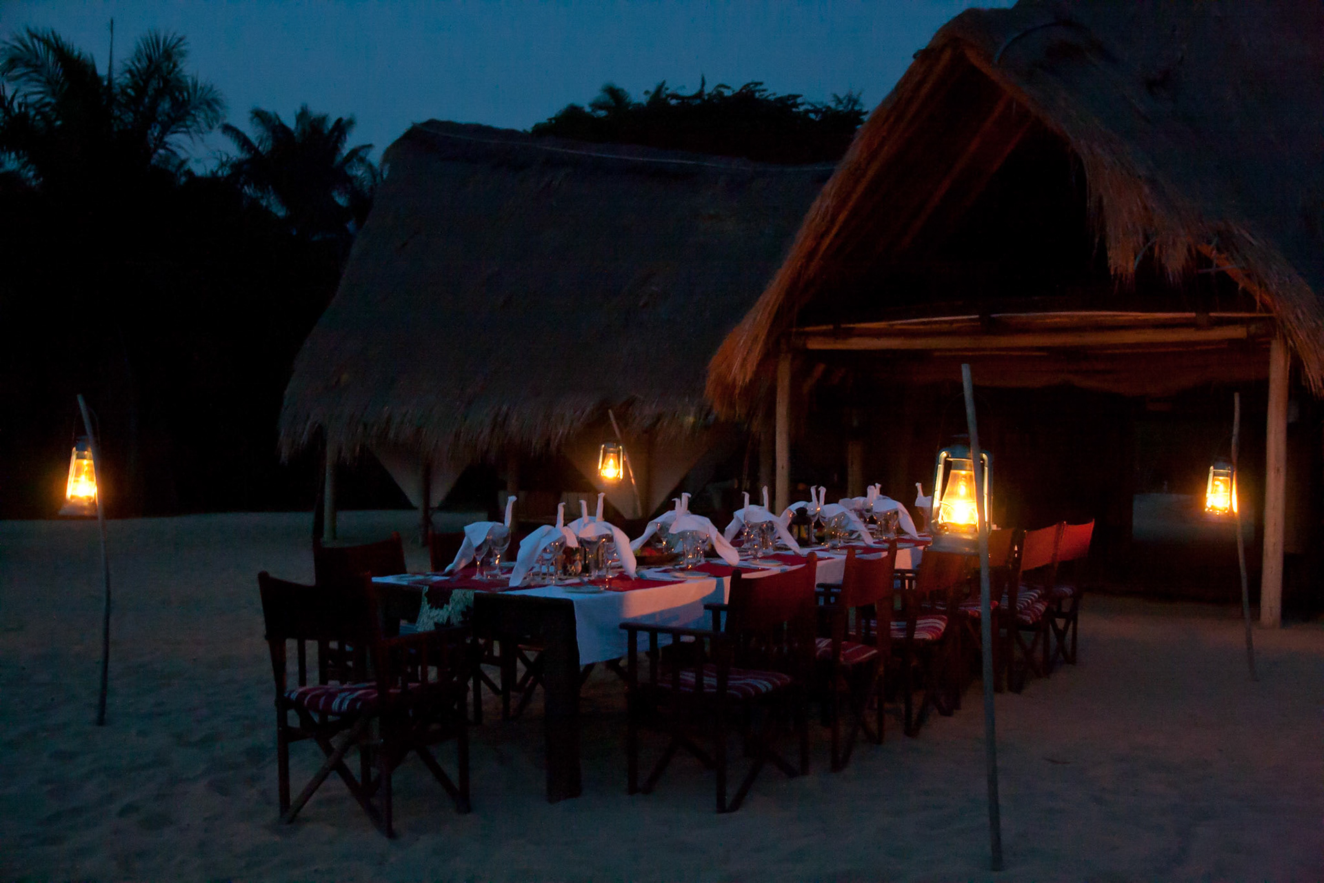 Dinner on the beach on our last night