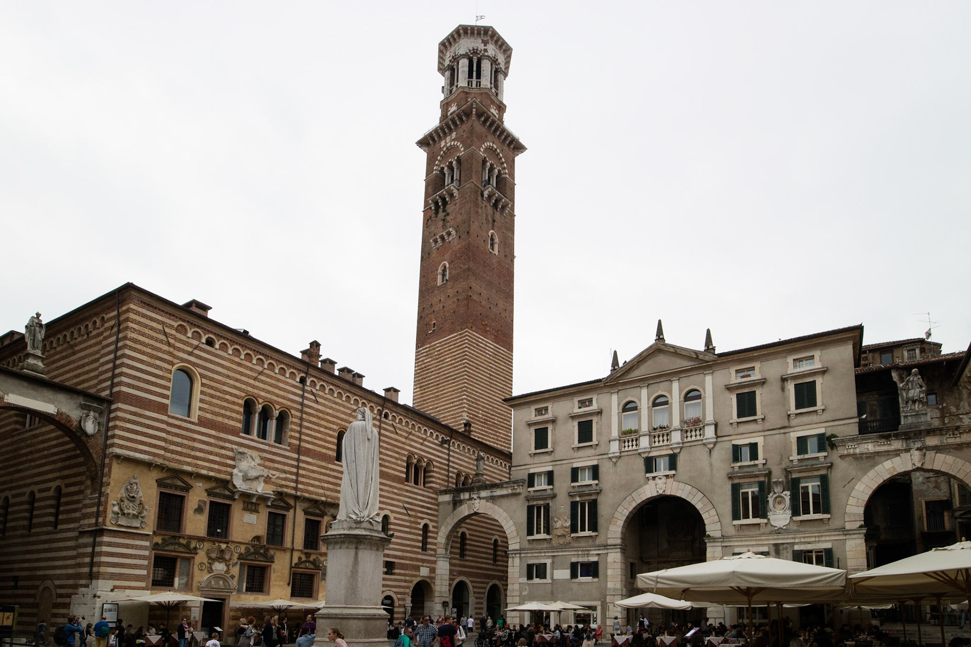 Piazza dei Signori, Verona