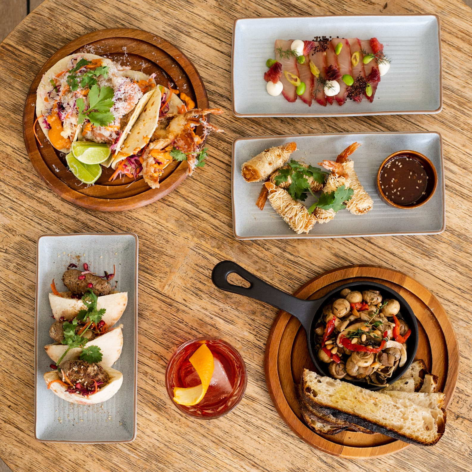 Hyatt Regency - Zephyr Bar