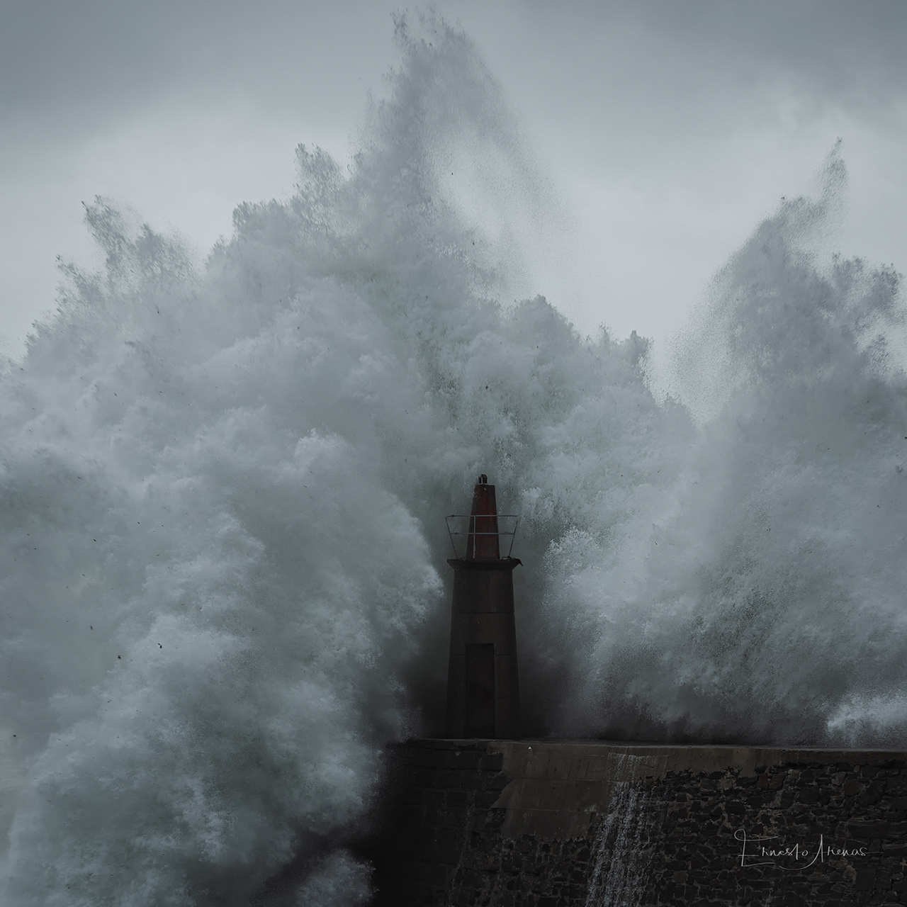 Cuando ruge el mar.
