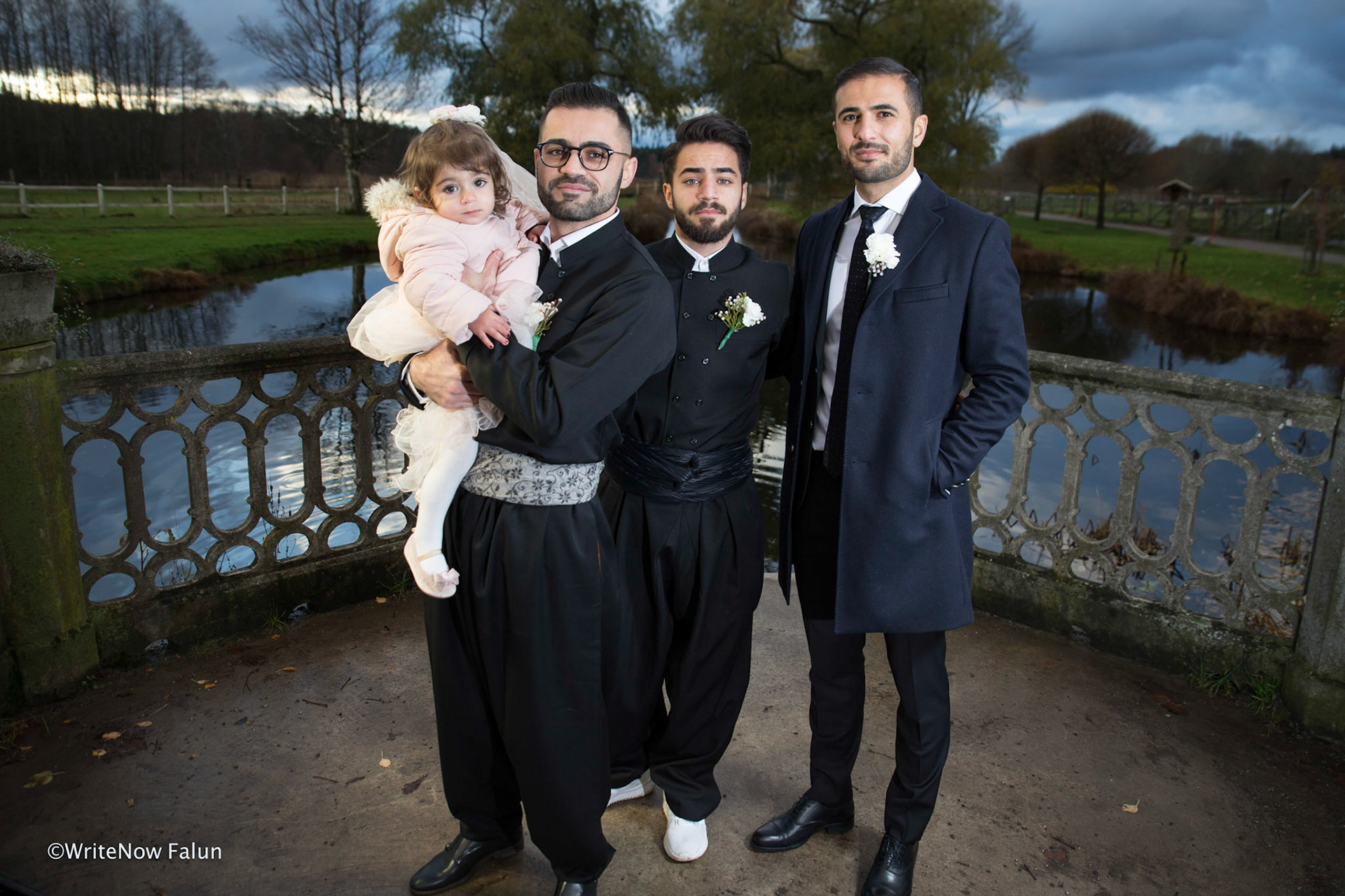 Amirs bröllop, bilder ute