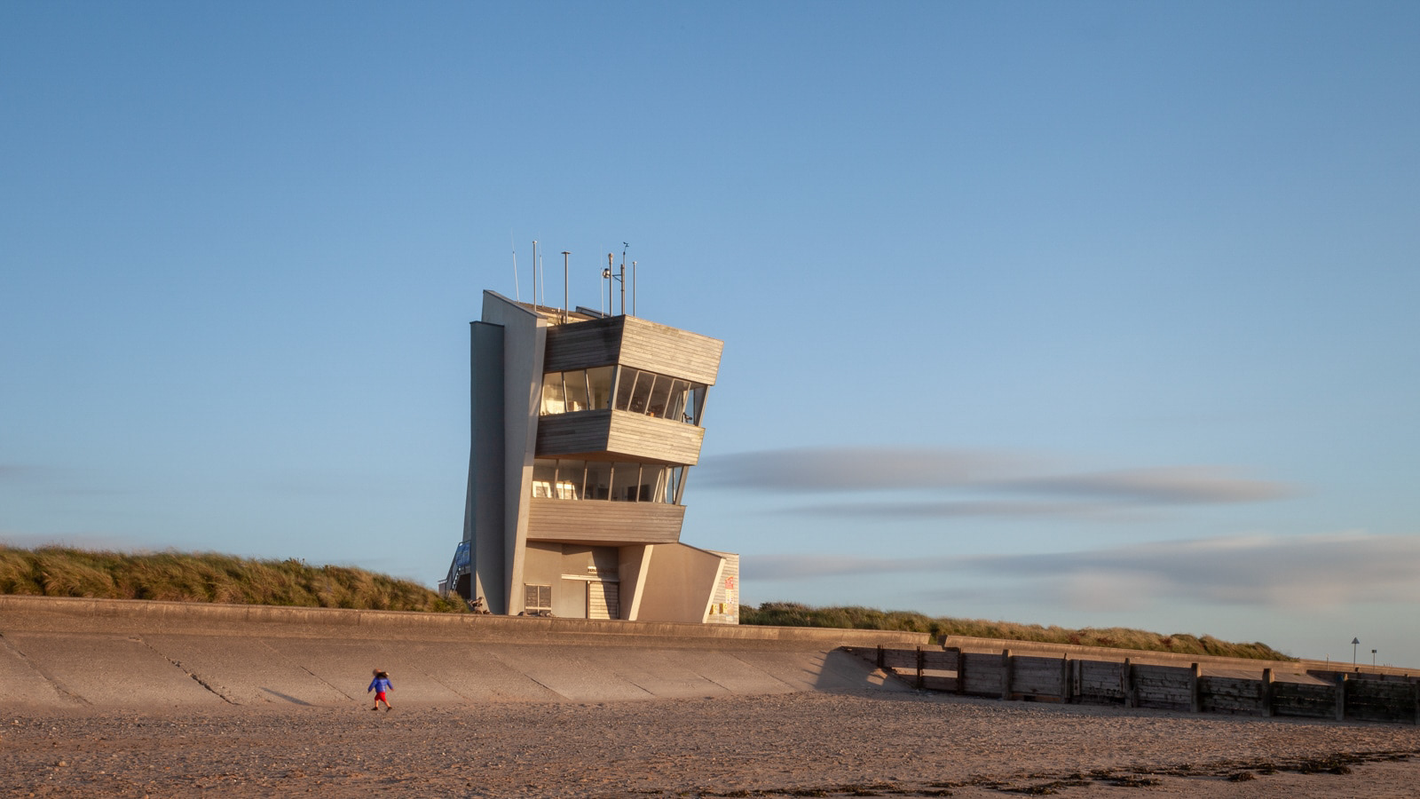 Facing the wind. Exterior architecture of this sea-facing structure