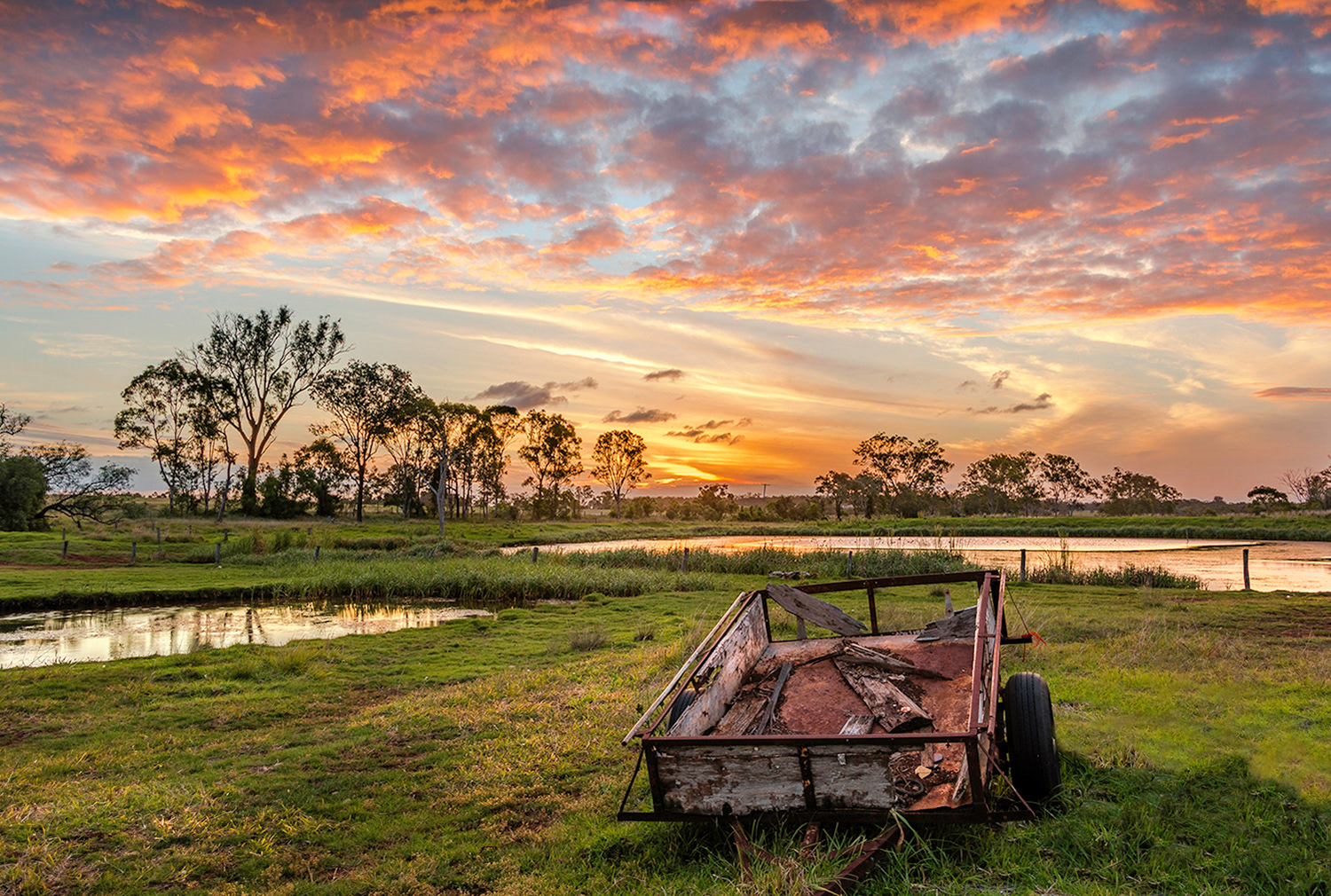 sunset, old trailer, machinery, farm, rural, dam, reflections, water, landscape, waterscape, Kingaroy, South Burnett
