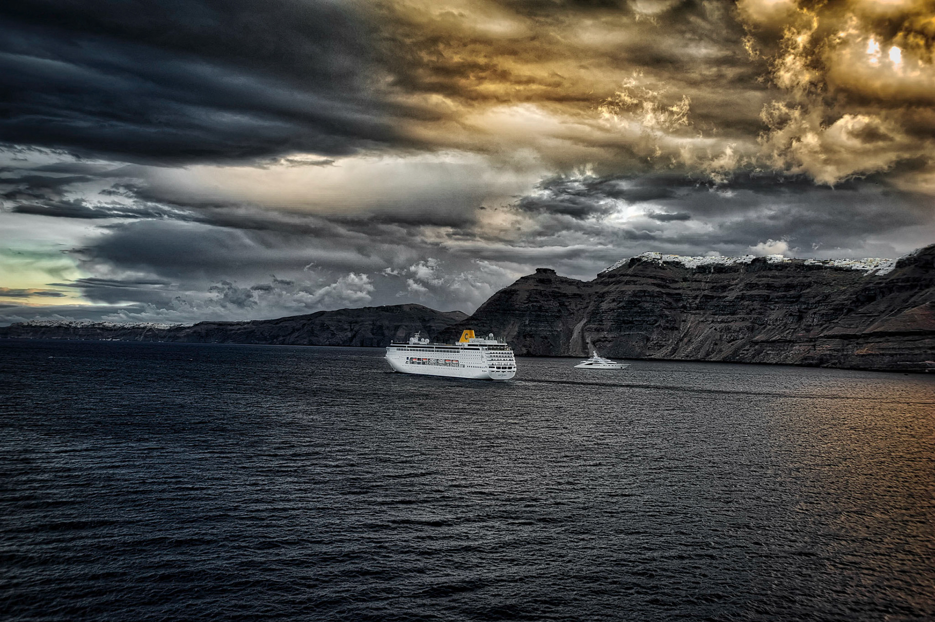 Arriving Santorini, Greece