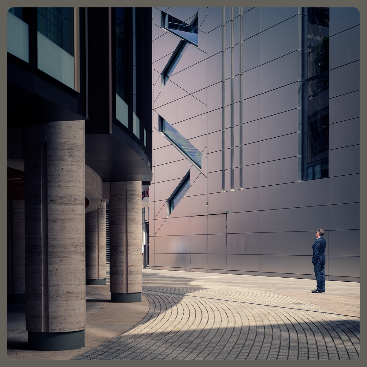 Broadgate Circle, City of London, Architecture, Pete Gardner, Photographer, London, UK, © Copyright Pete Gardner