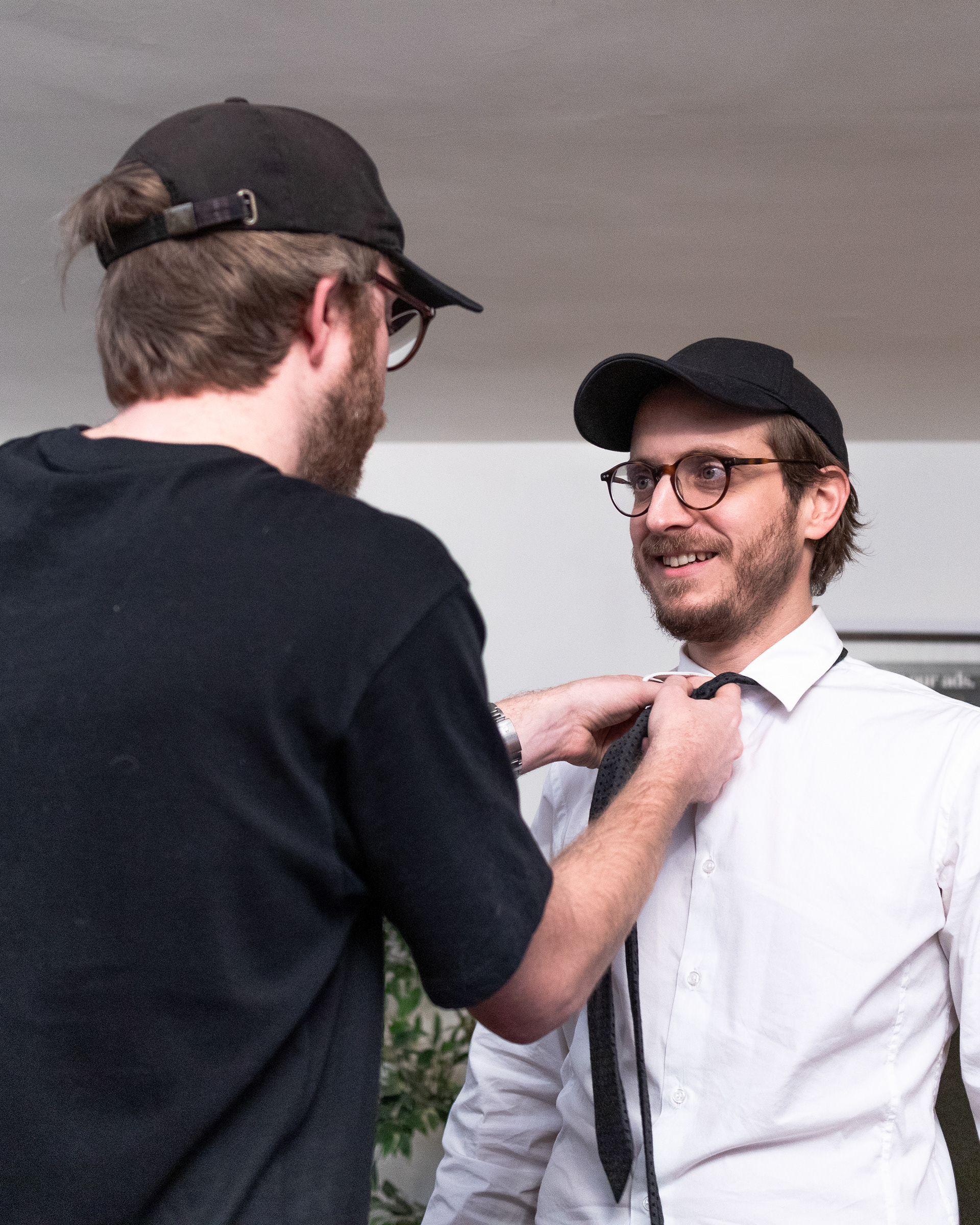 'Fake' Aurélien Préveaux tying 'real' Aurélien Préveaux's knot