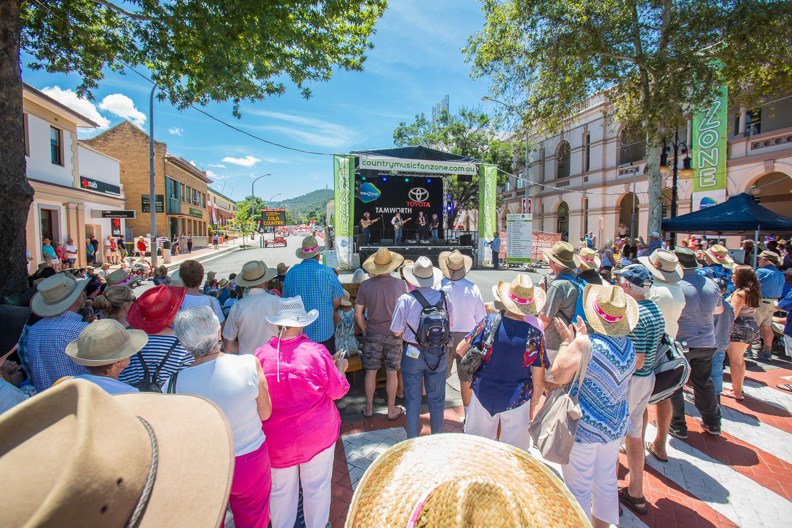 Papa Luigi's - Tamworth Country Music Festival