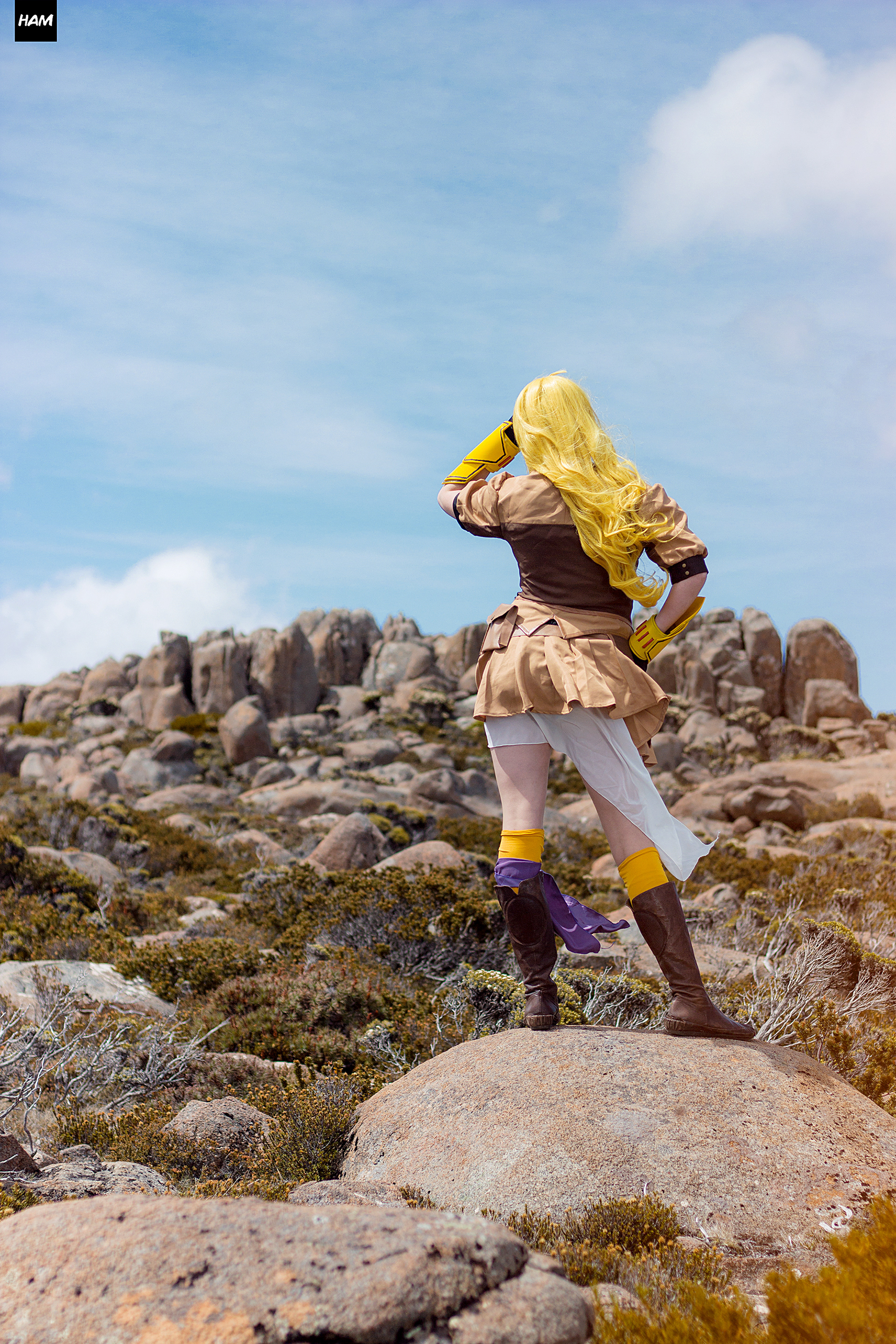 Yang Xiao Long by @cordie_cos
