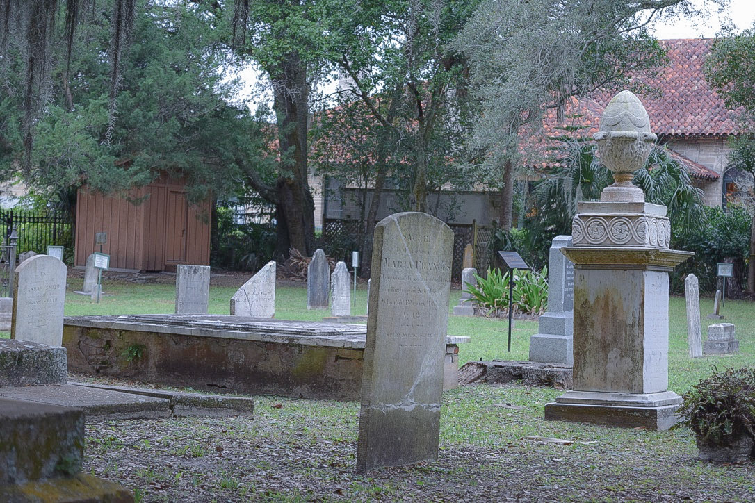 Huguenot Graveyard