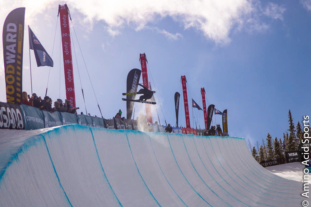 Maddie Bowman flares up inverted heli 900* to finish Run 1
