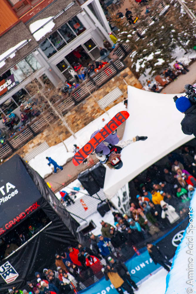 Chloe Kim pulls a back flip cart for her final hit on Run 2 of her Halfpipe cruise