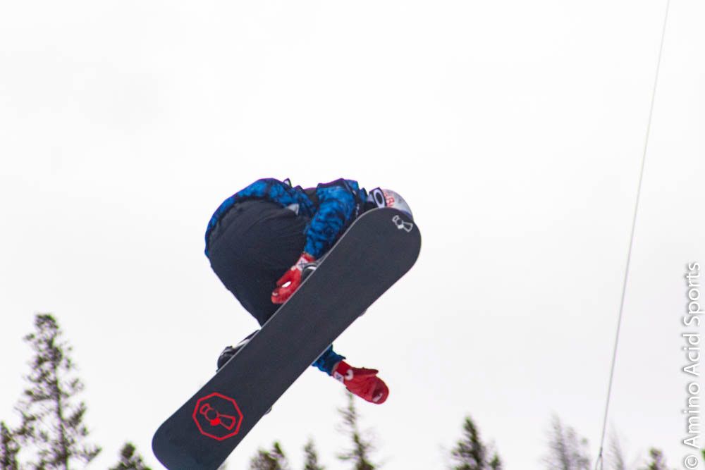 Auzzie maniac Scotty James' takes his first hit after taking the drop into his 1st Run of Copper's Halfpipe