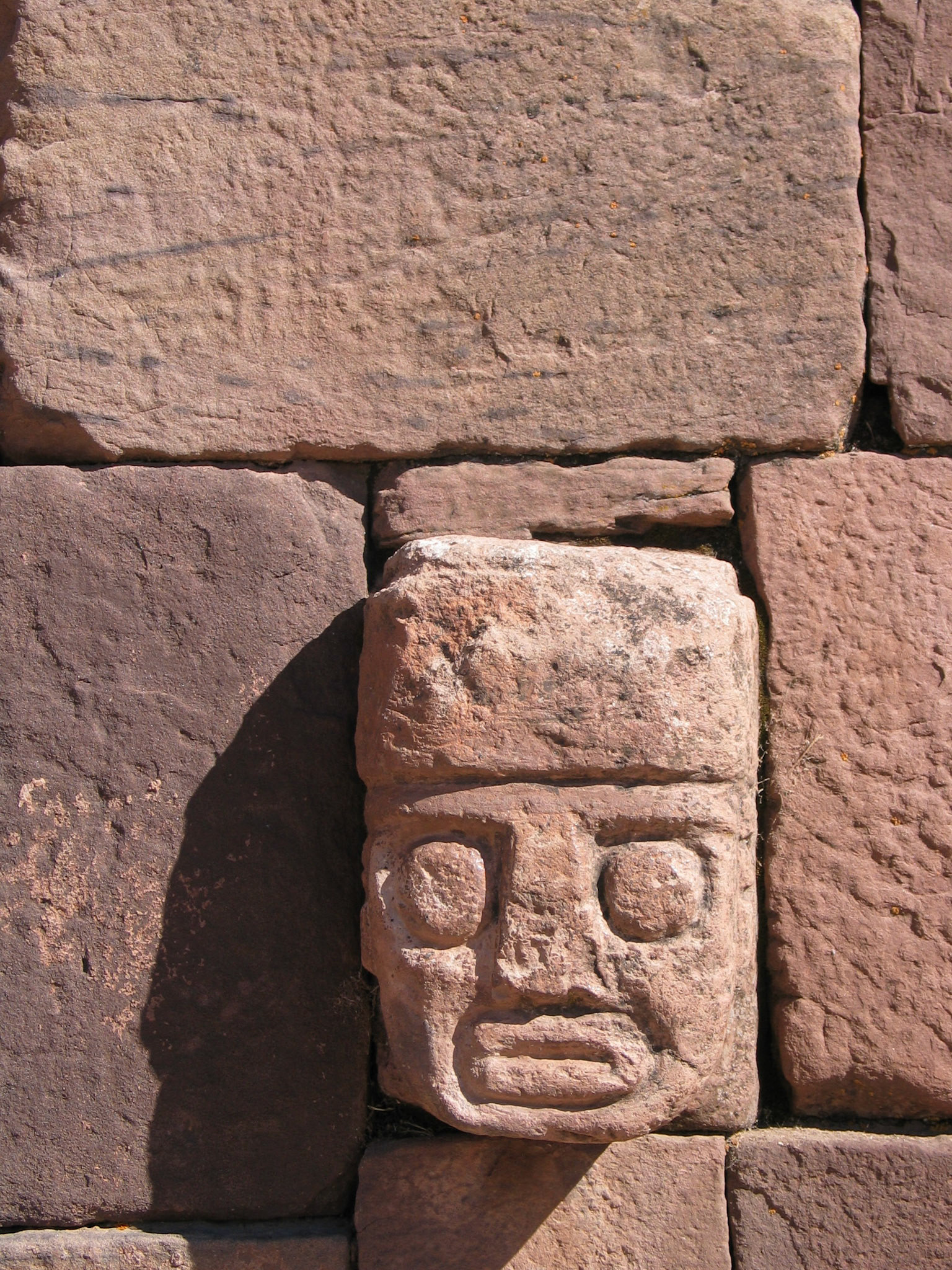 Sculpture at Tiahuanaco archeological site. You won't see many shots of this kind in the gallery: archeological sites are always crowded and uninspiring.