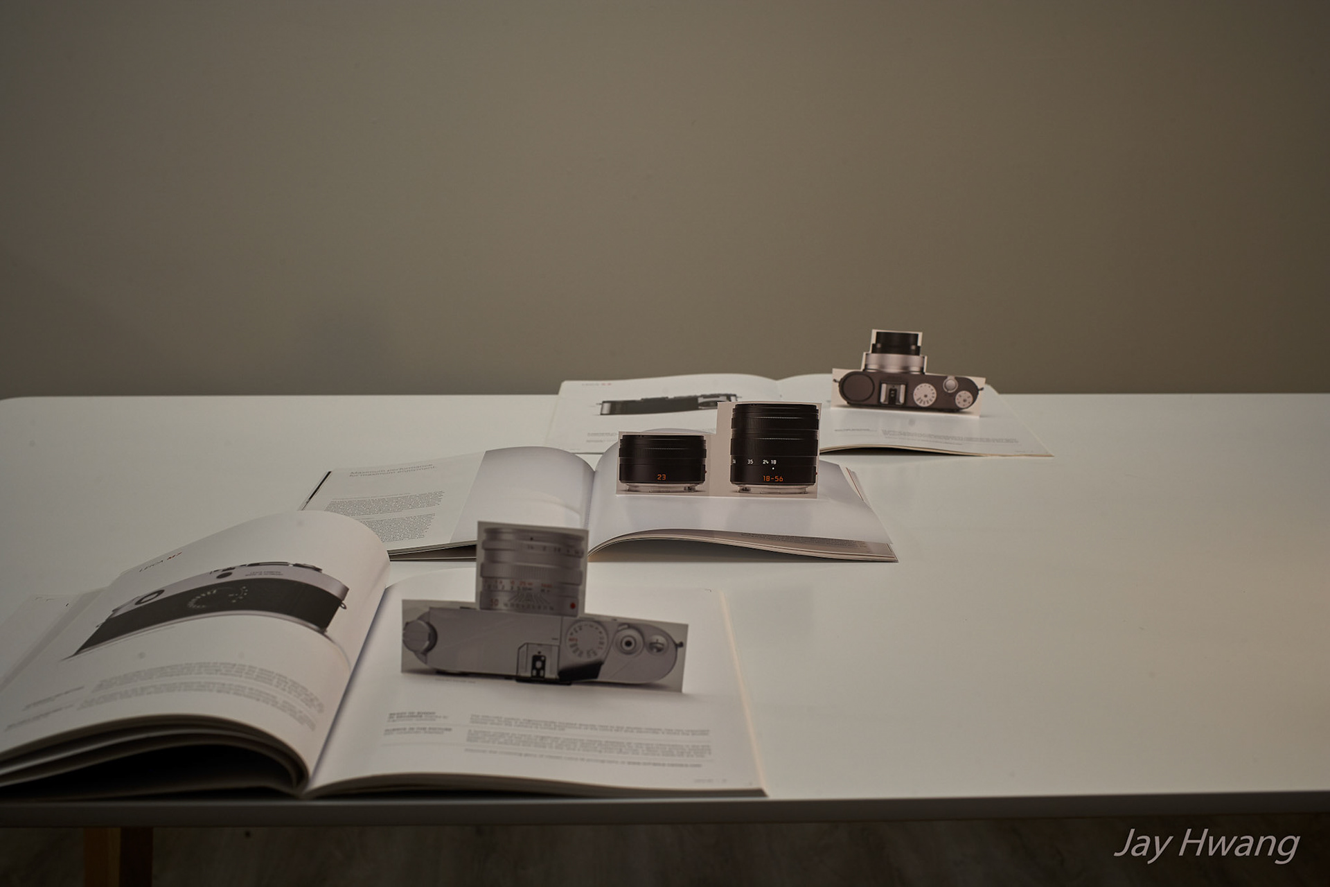 Focus on the Middle Object / 45mm f8.0 (1/4s ISO 200)