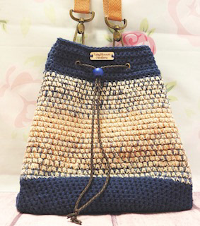 Bucket bag